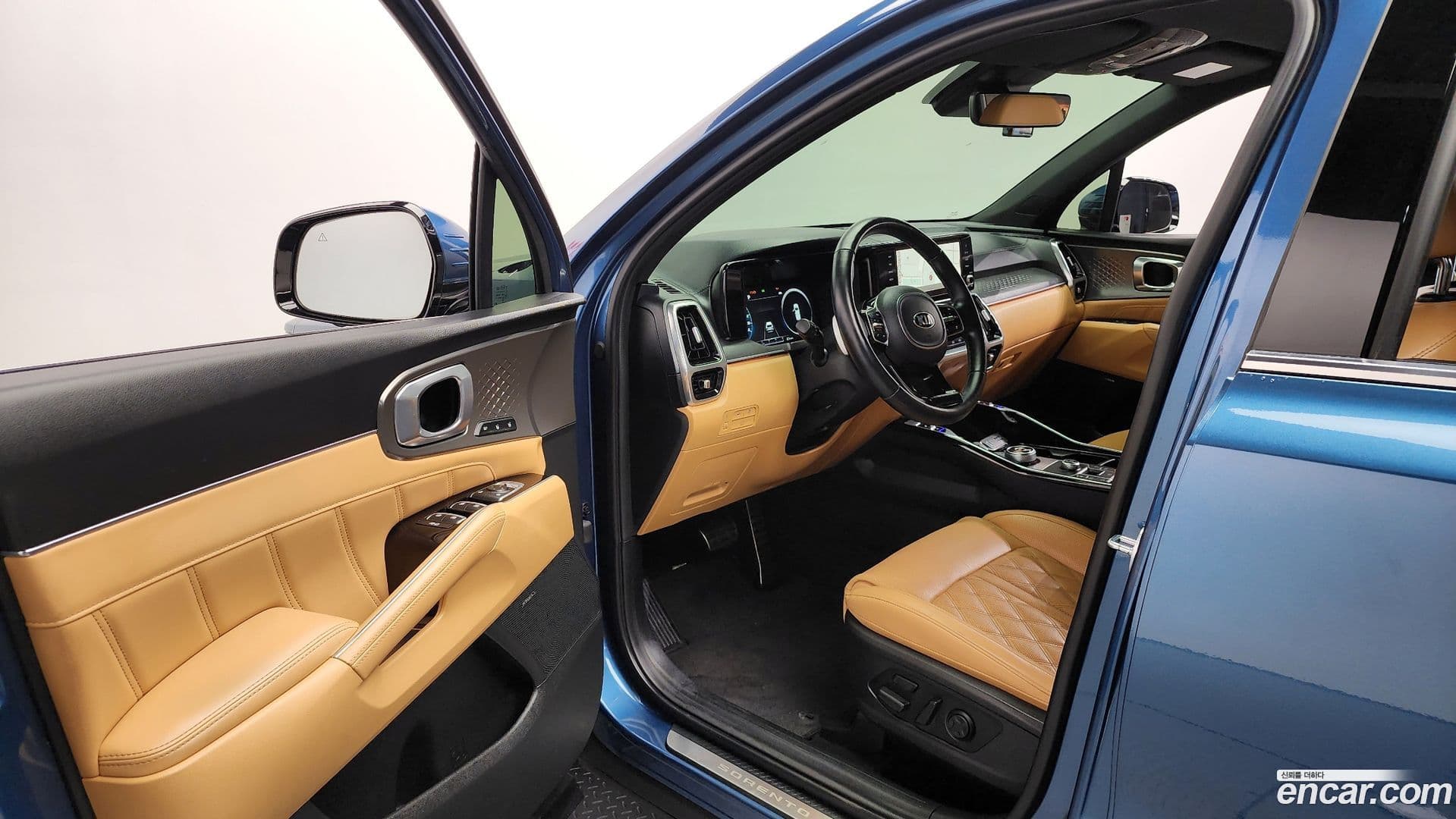 Main__Slider__Photo:Sorento Kia 2020.9-9