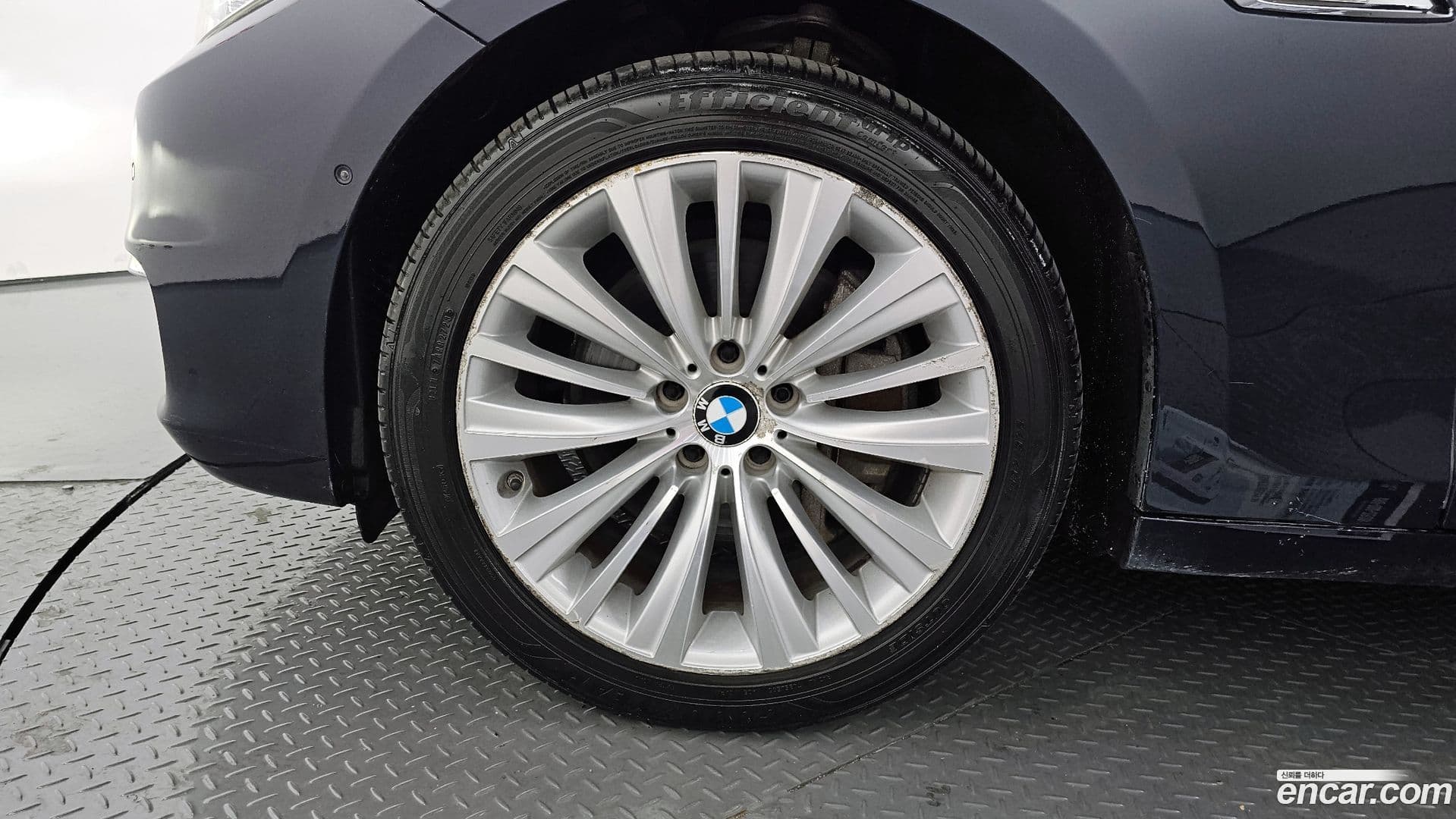 Main__Slider__Photo:Gran Turismo BMW 2015.3-4