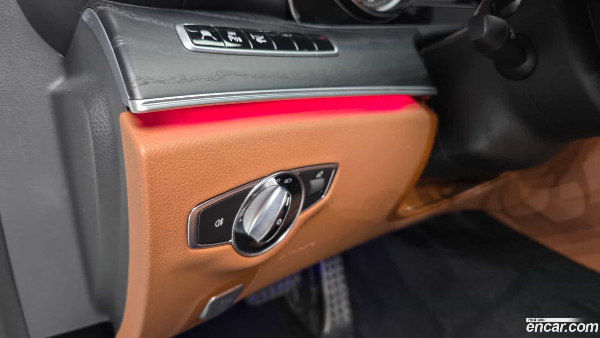 E-Class Mercedes-Benz 2019.2-OPTION-021