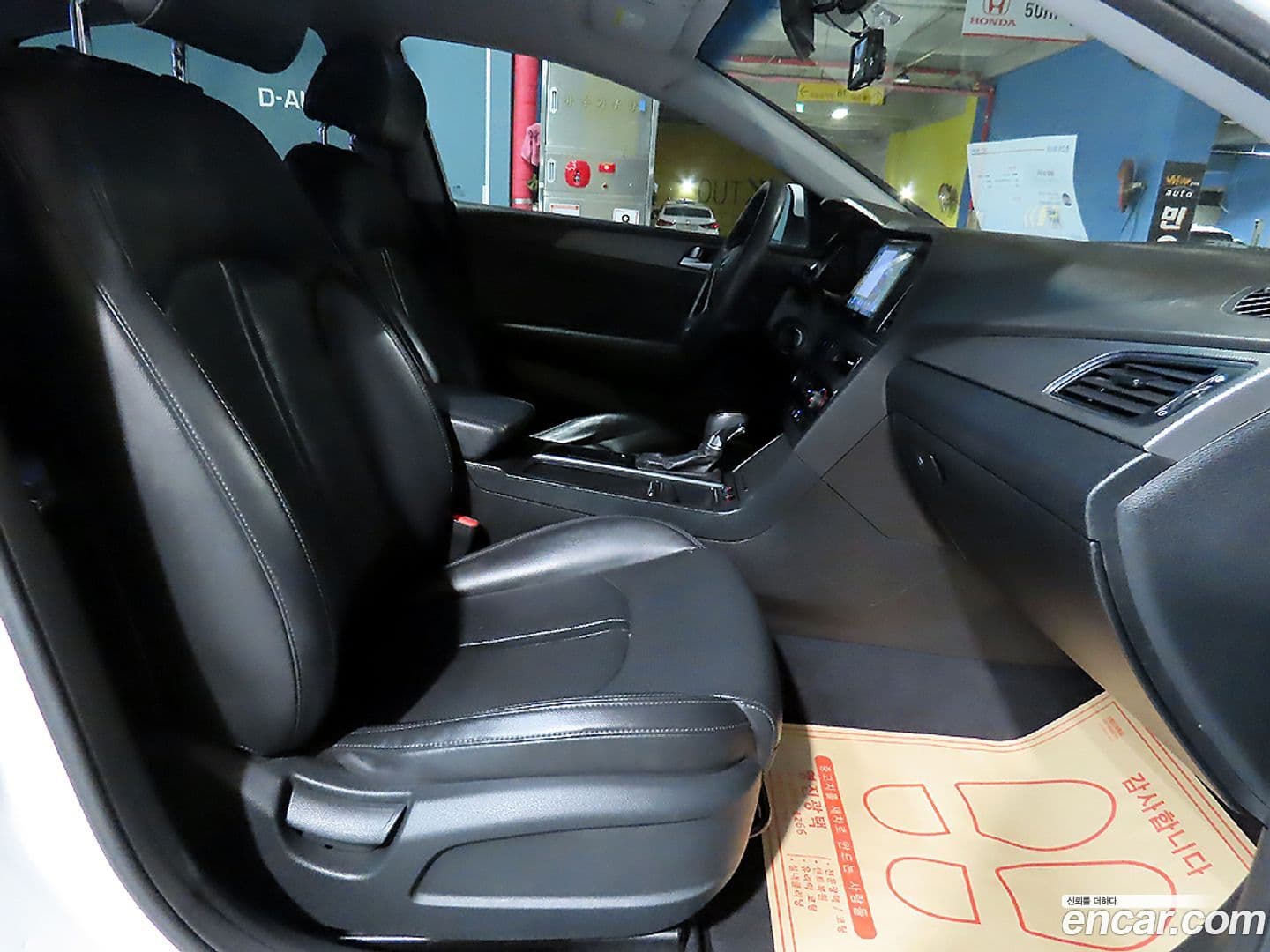 Main__Slider__Photo:Sonata Hyundai 2015.2-7