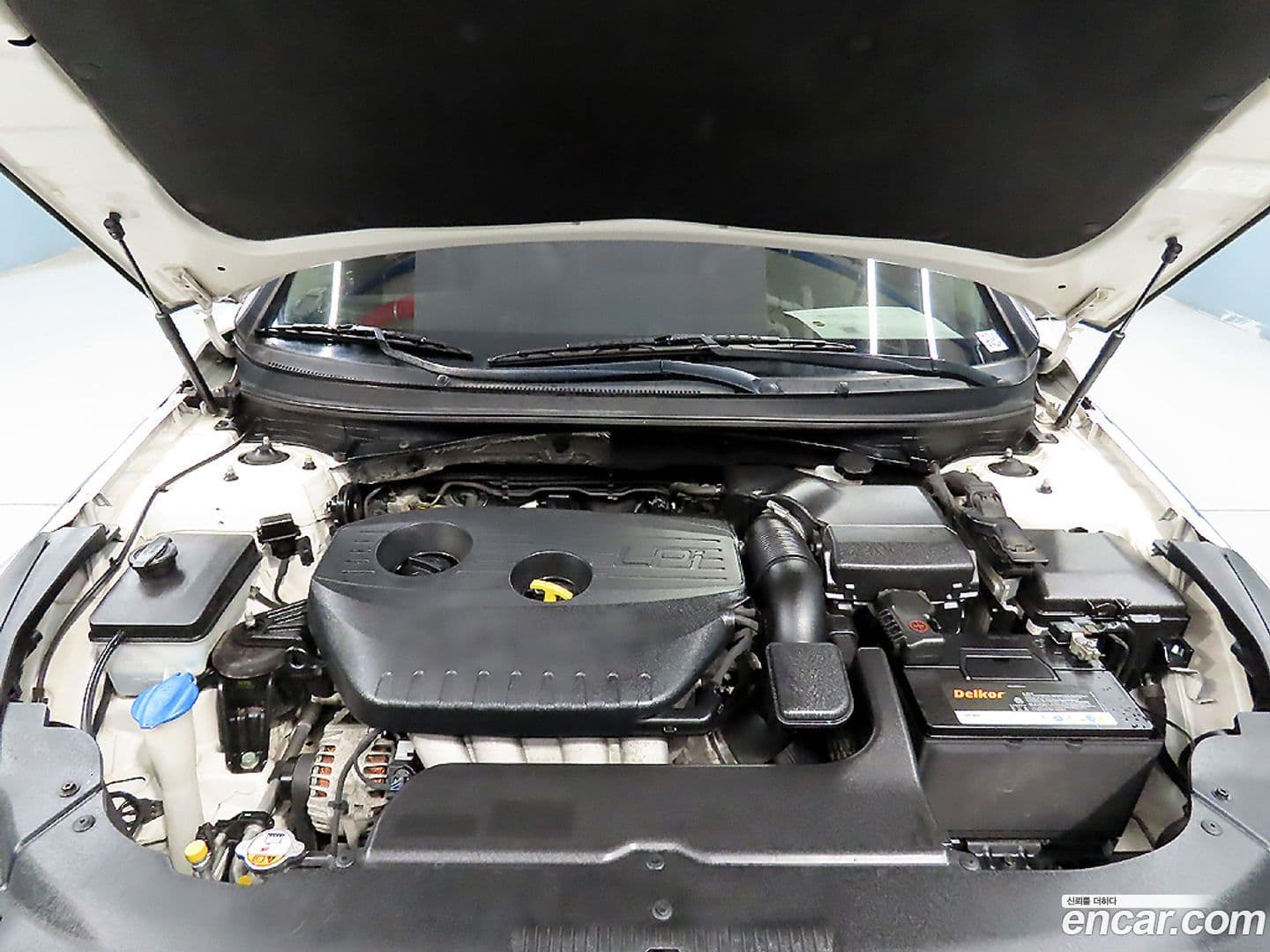 Main__Slider__Photo:Sonata Hyundai 2015.2-18