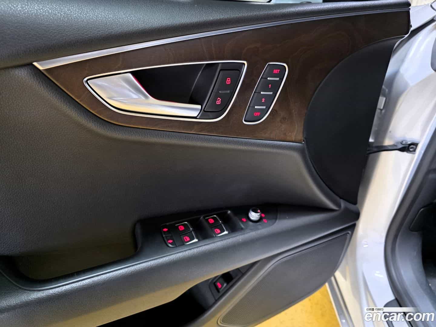 A7 Audi 2013.10-INNER-006