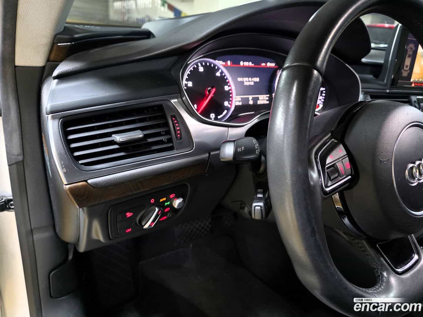 A7 Audi 2013.10-INNER-007