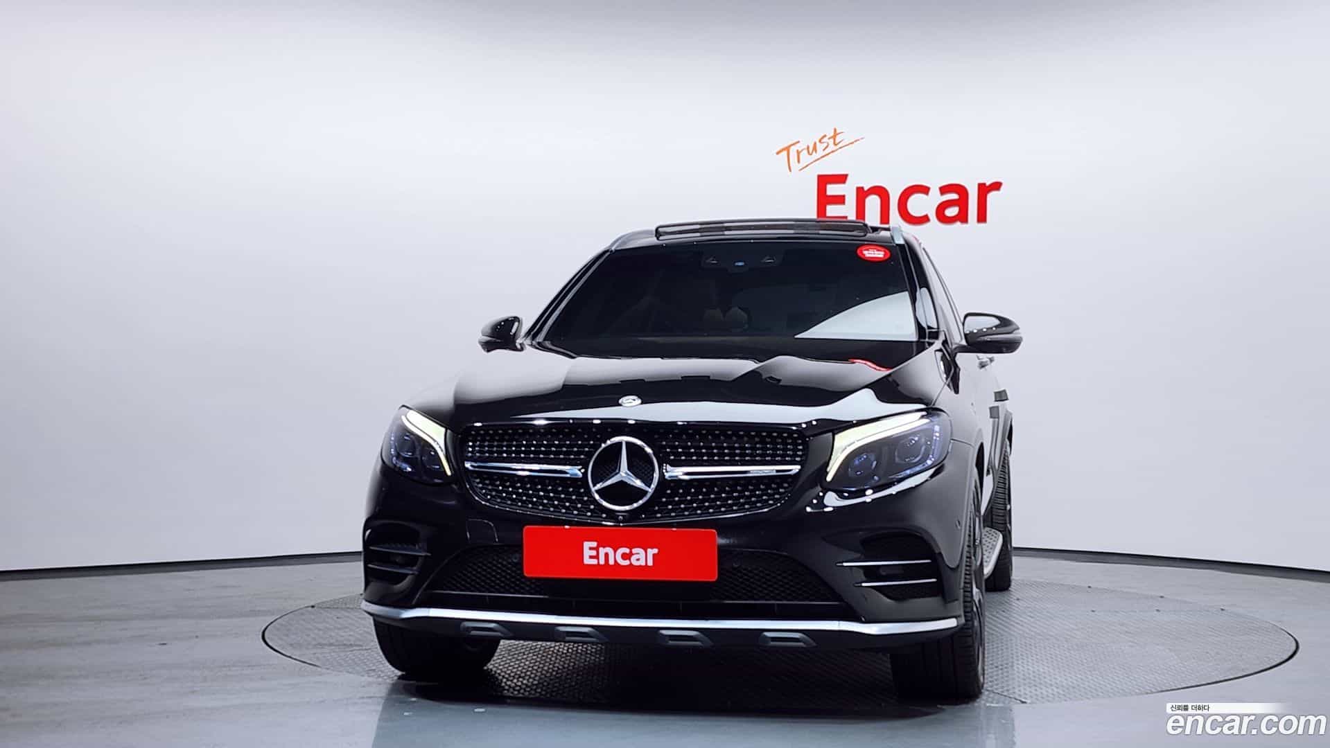 GLC-Class Mercedes-Benz 2017.5-OUTER-003