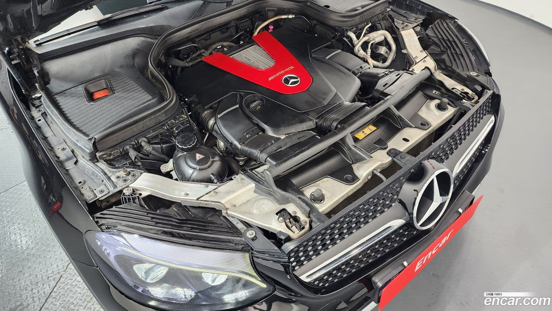 Main__Slider__Photo:GLC-Class Mercedes-Benz 2017.5-5