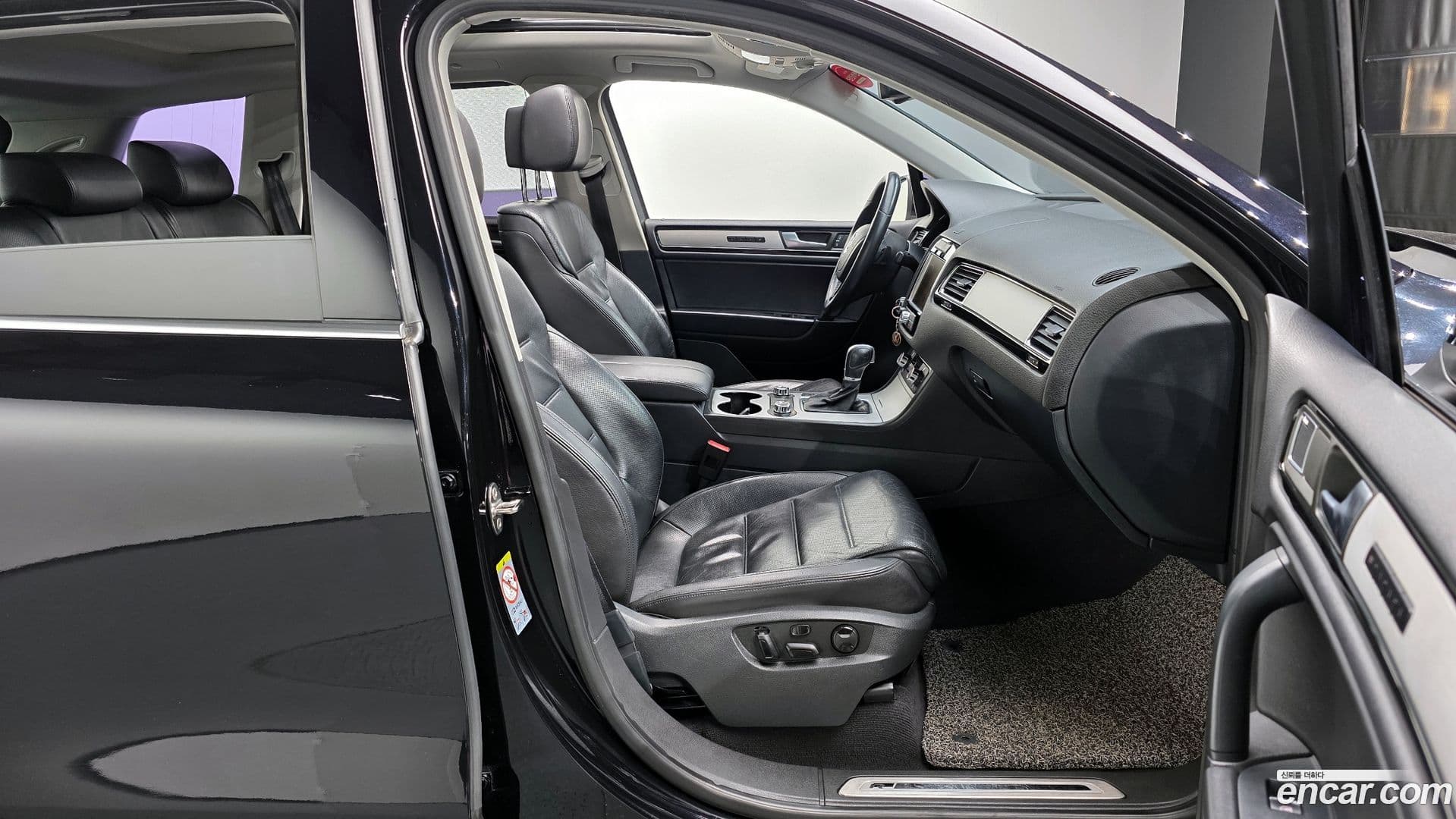 Main__Slider__Photo:Touareg Volkswagen 2013.9-9