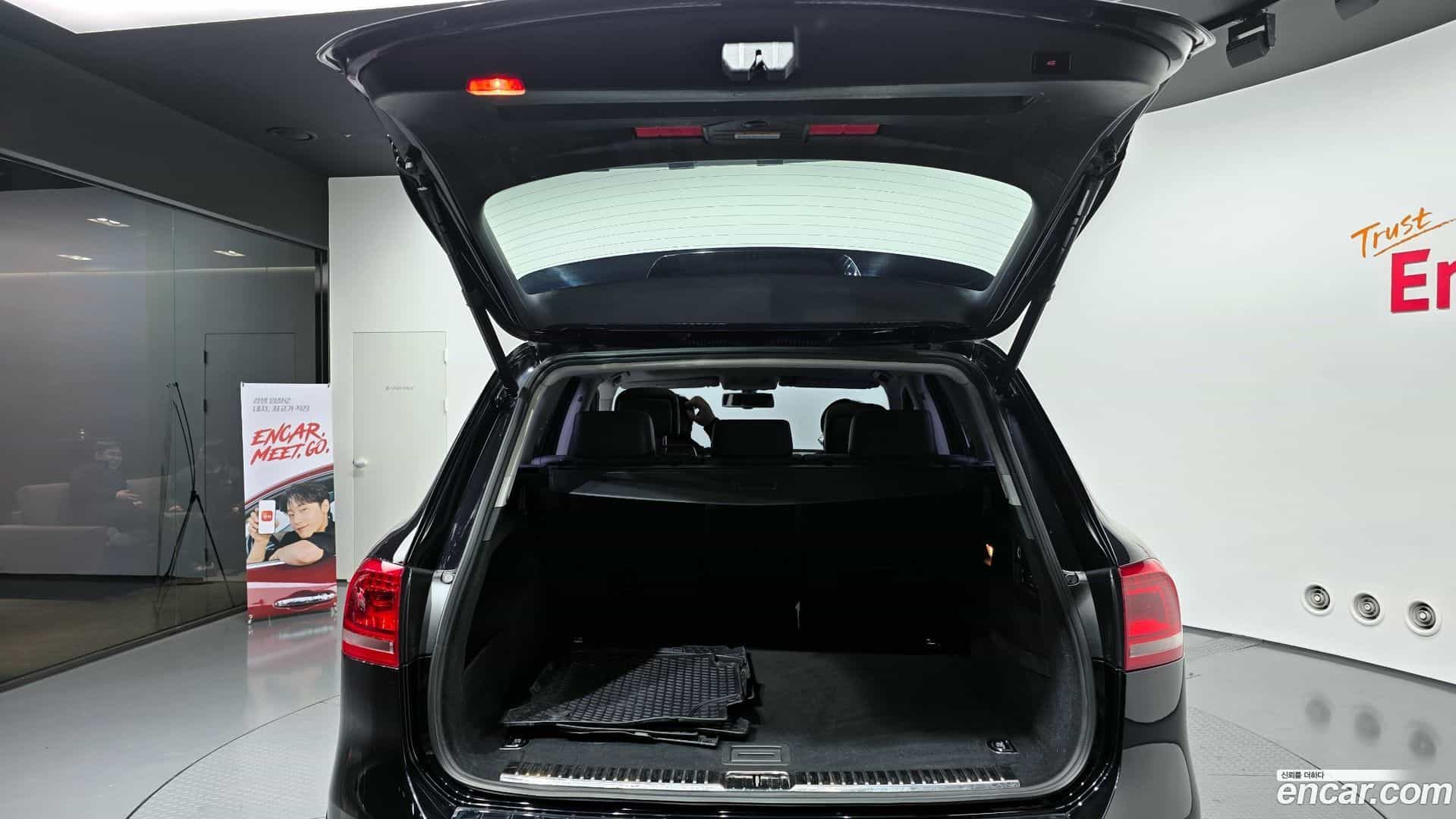 Touareg Volkswagen 2013.9-OPTION-024