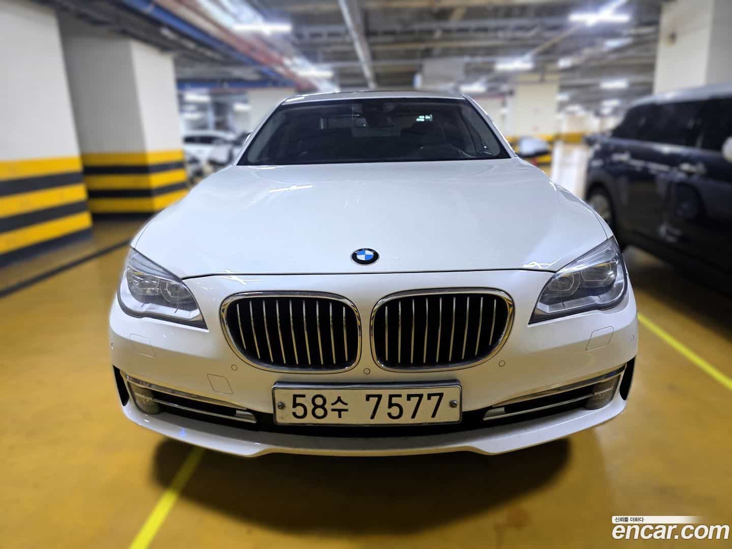 7-Series BMW 2014.7-OUTER-002