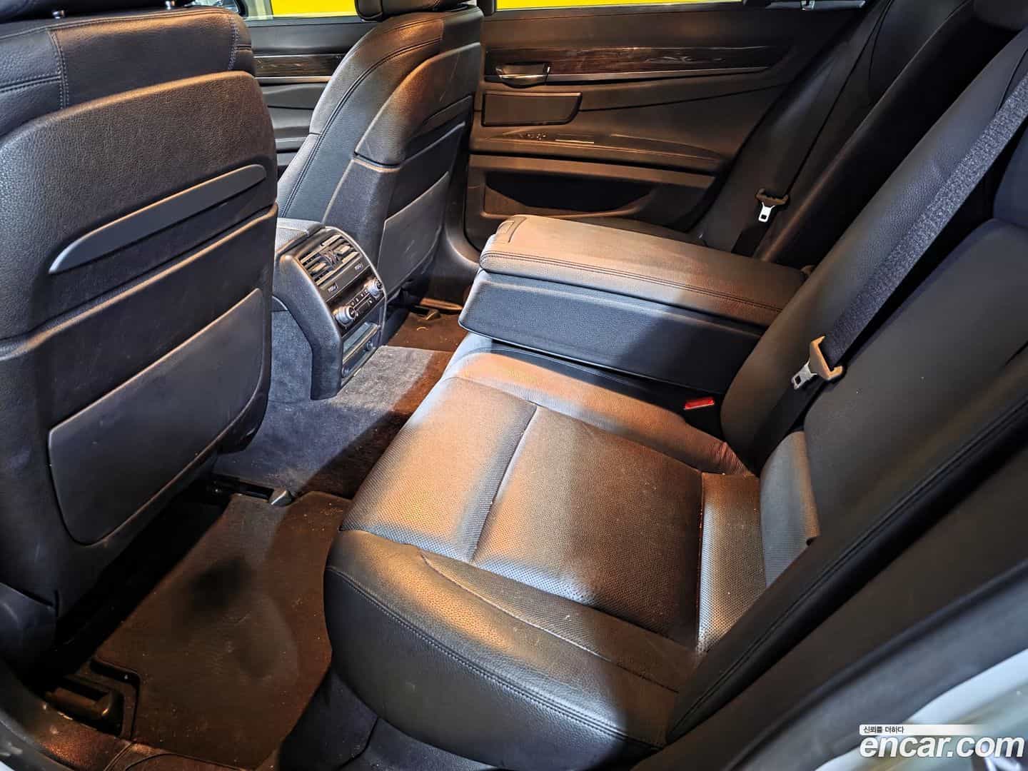 7-Series BMW 2014.7-INNER-010