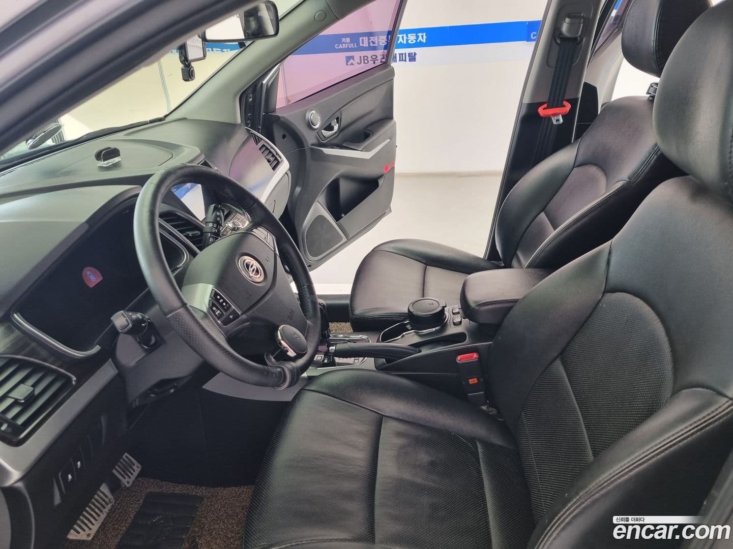 Main__Slider__Photo:KORANDO KG_Mobility_Ssangyong 2014.1-6