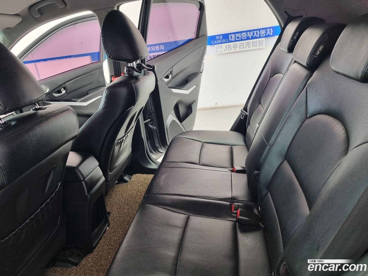 Main__Slider__Photo:KORANDO KG_Mobility_Ssangyong 2014.1-8