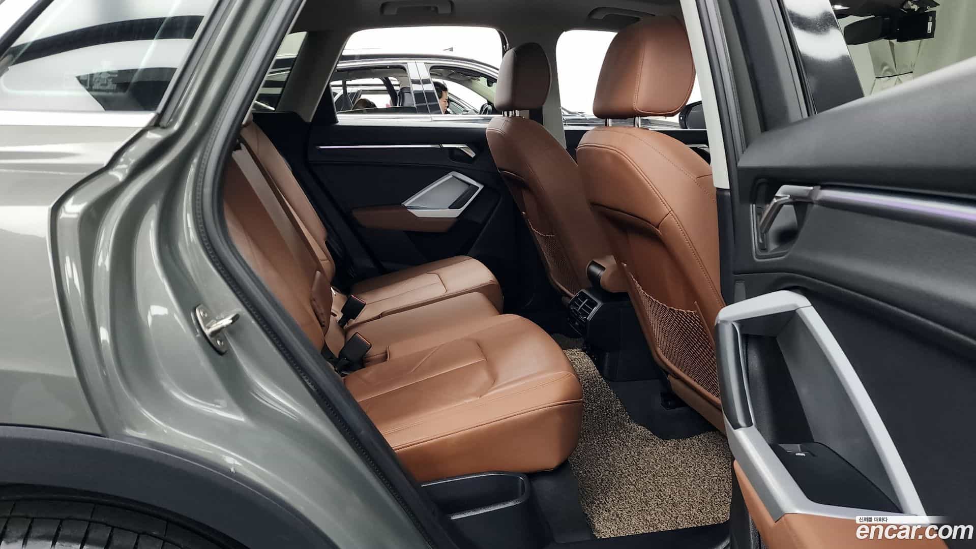 Q3 Audi 2023.1-OPTION-016