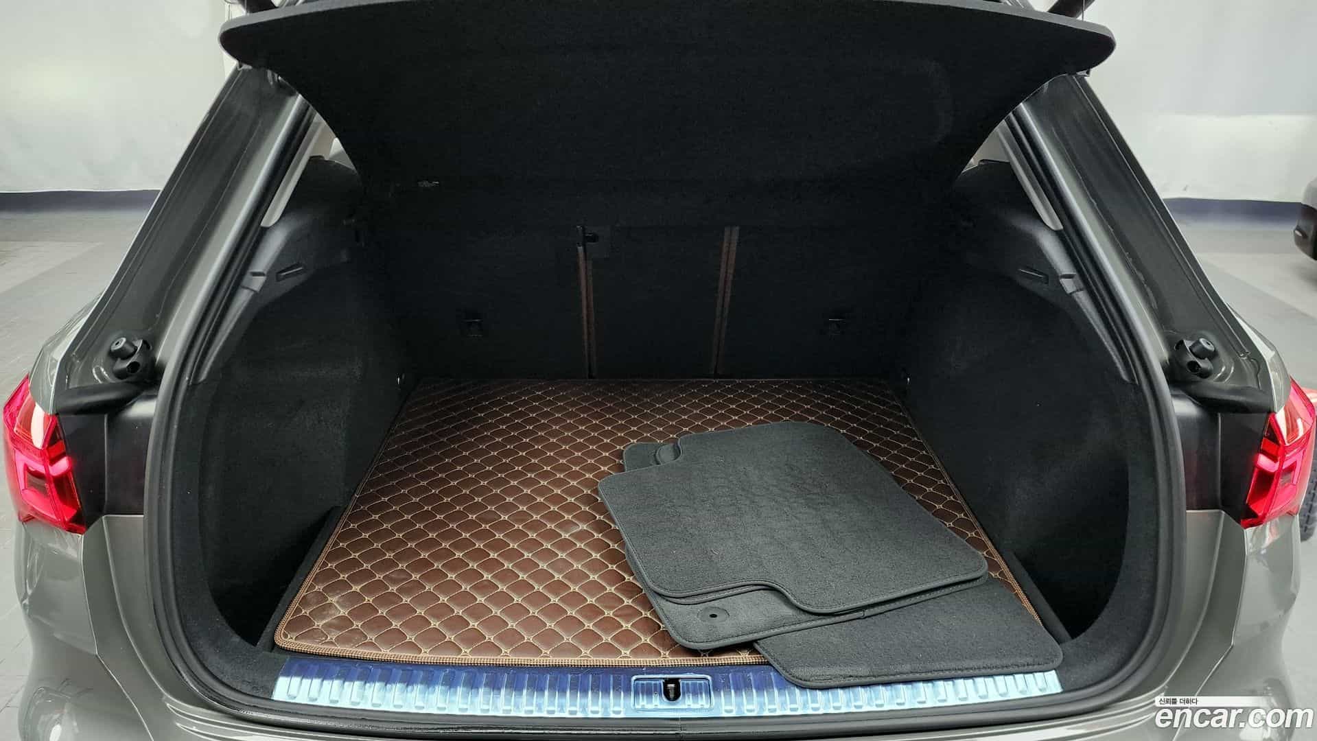 Q3 Audi 2023.1-OPTION-024