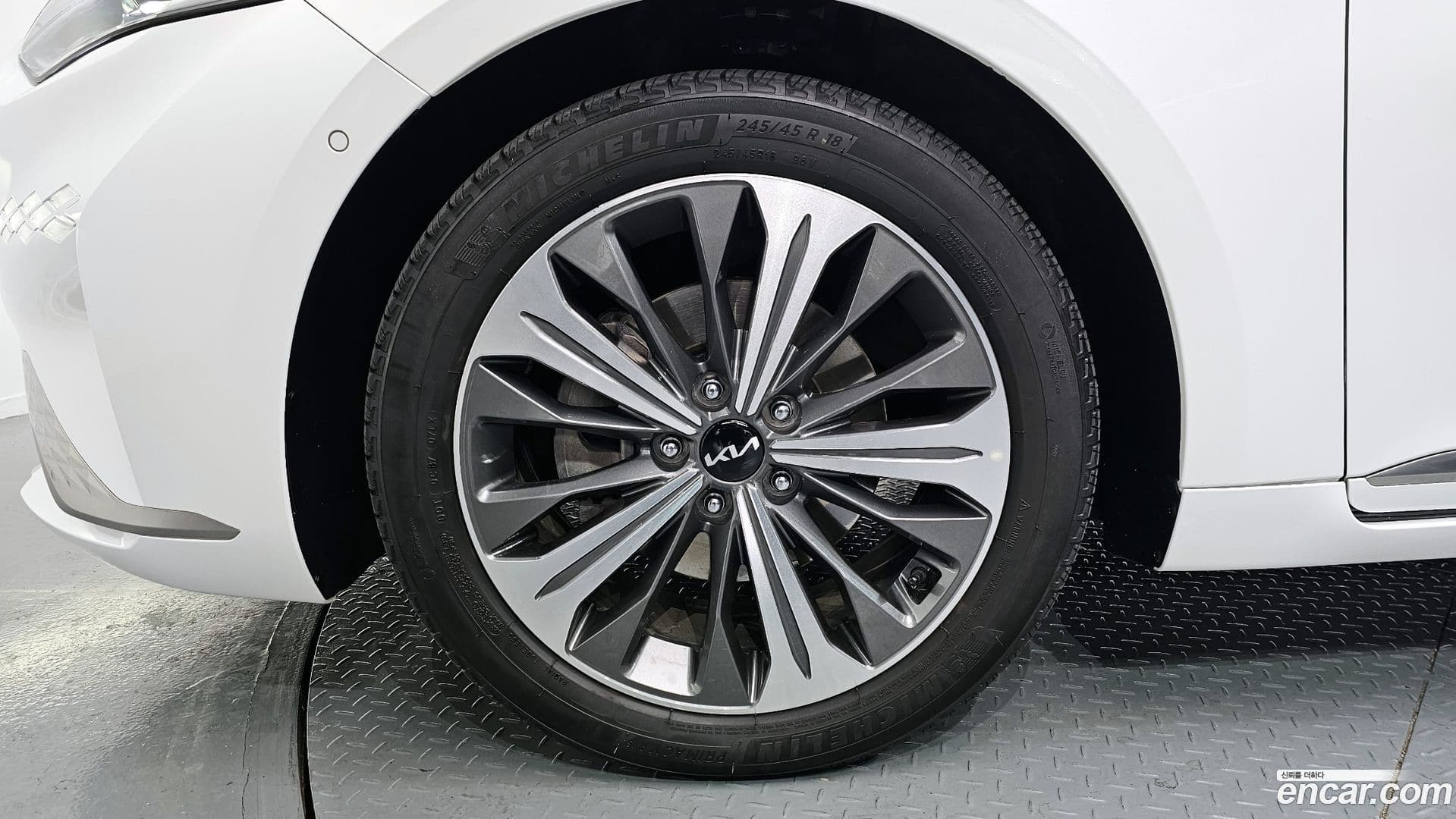 Main__Slider__Photo:K8 Kia 2022.9-4