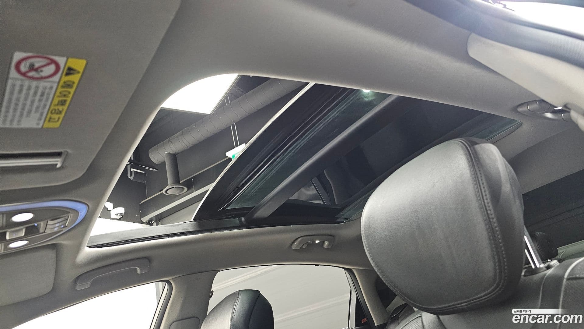 Main__Slider__Photo:Genesis Hyundai 2015.11-17