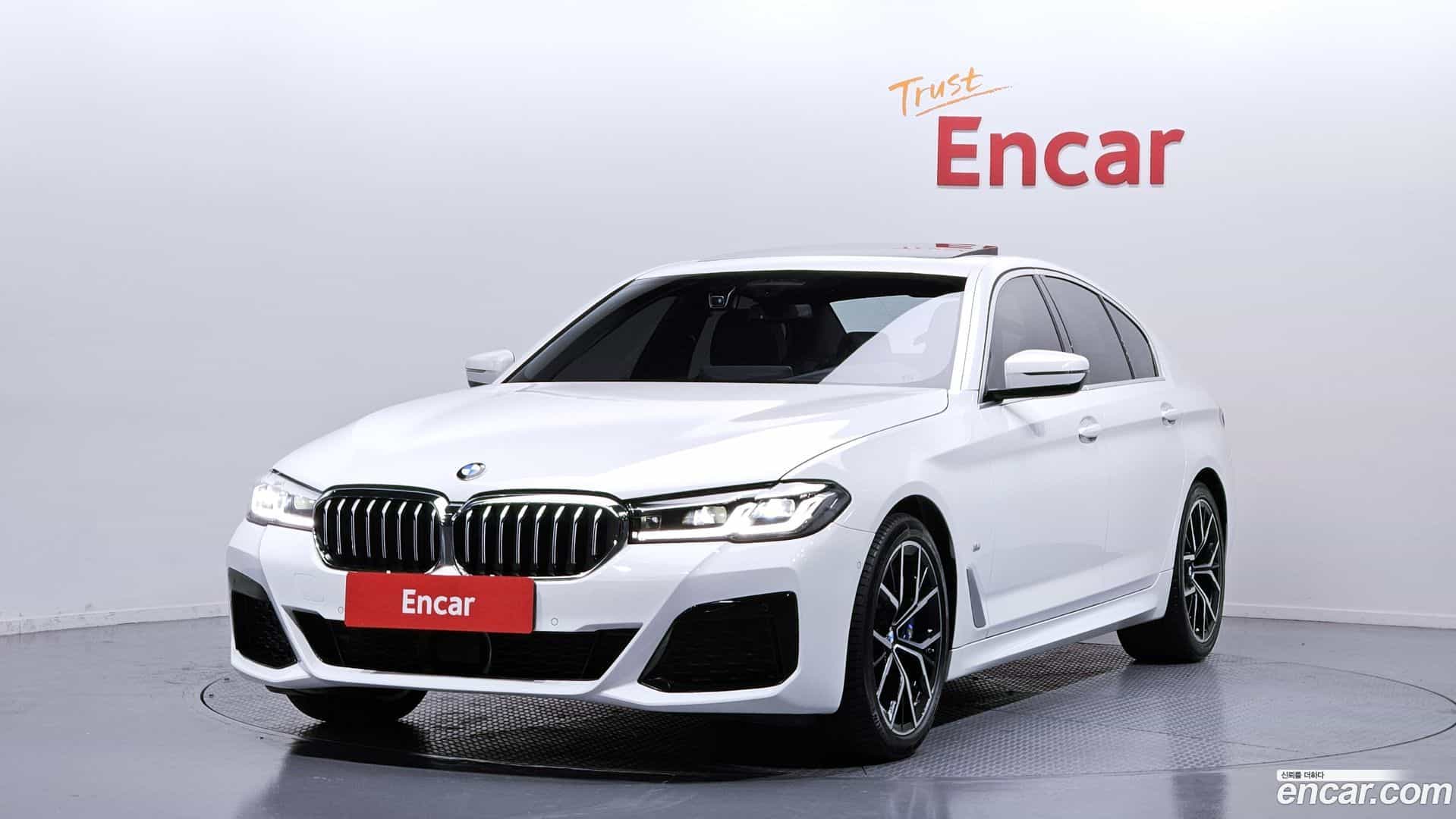 5-Series BMW 2022.9-OUTER-001