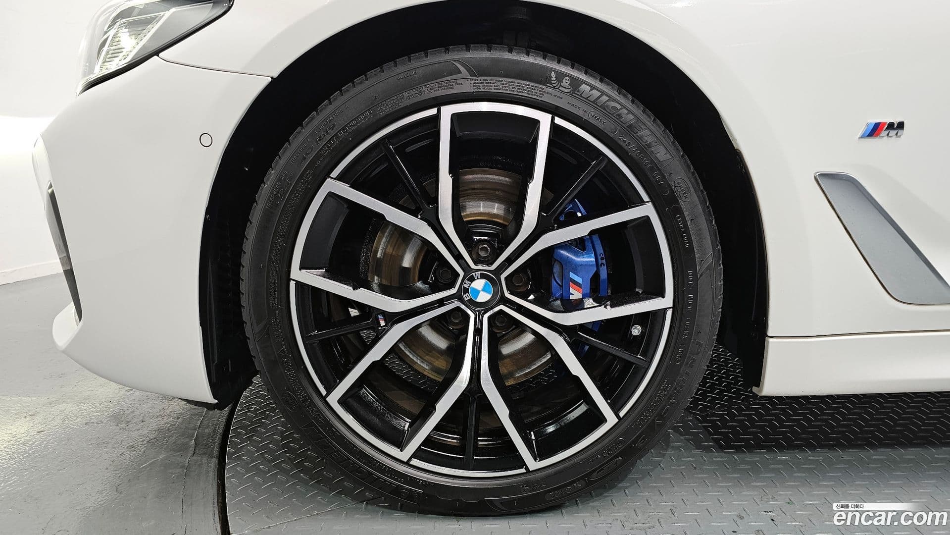 Main__Slider__Photo:5-Series BMW 2022.9-4