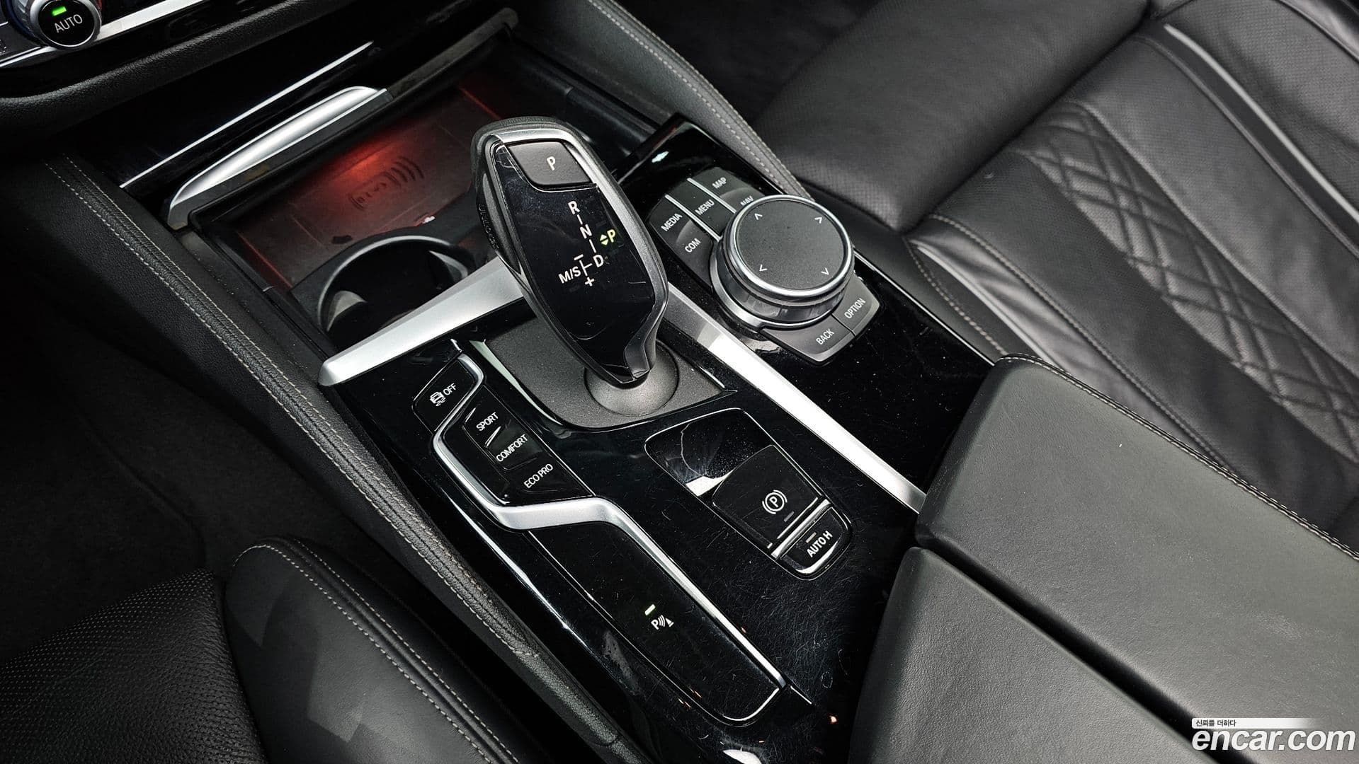 Main__Slider__Photo:5-Series BMW 2022.9-8