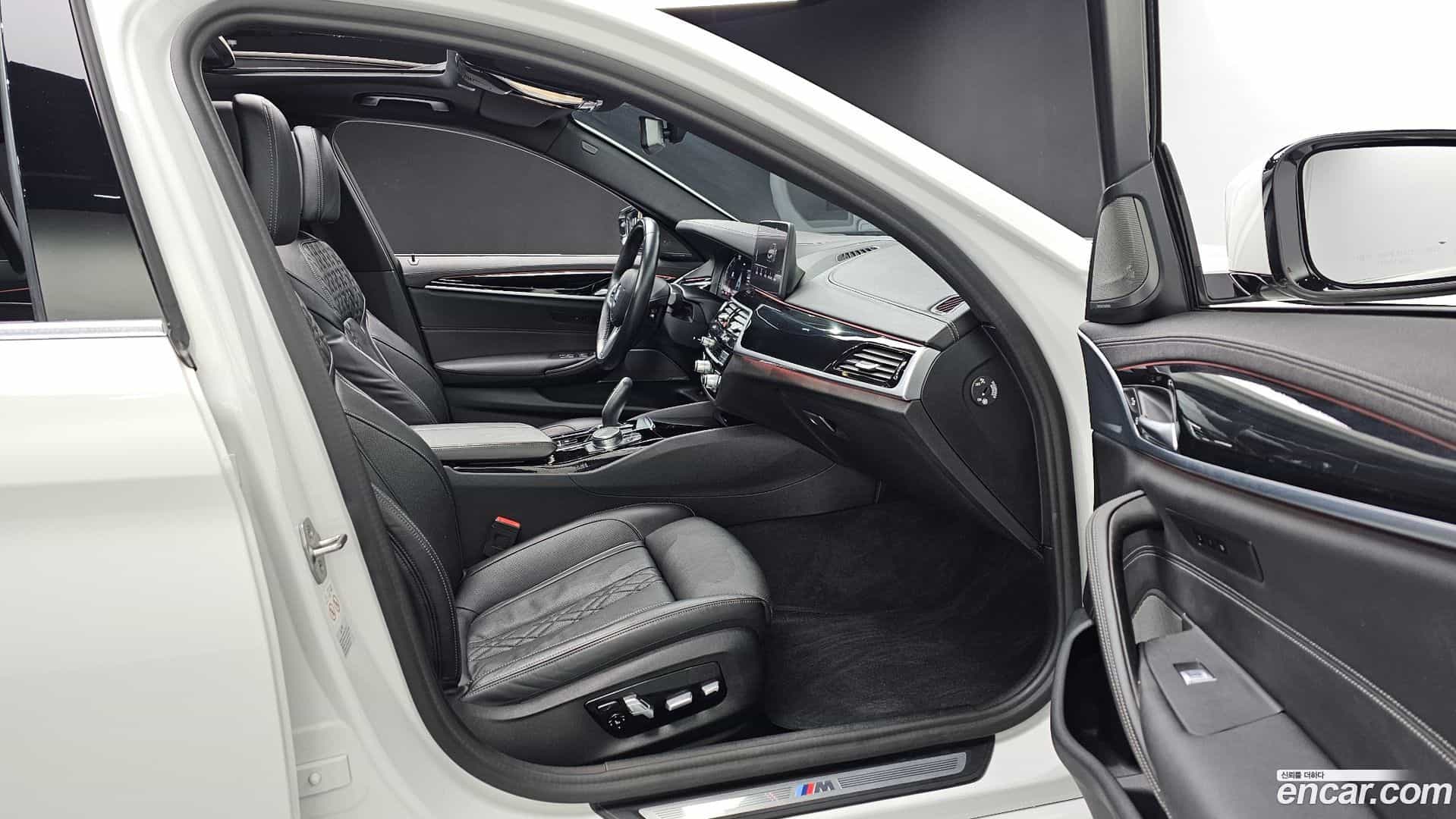 5-Series BMW 2022.9-INNER-010