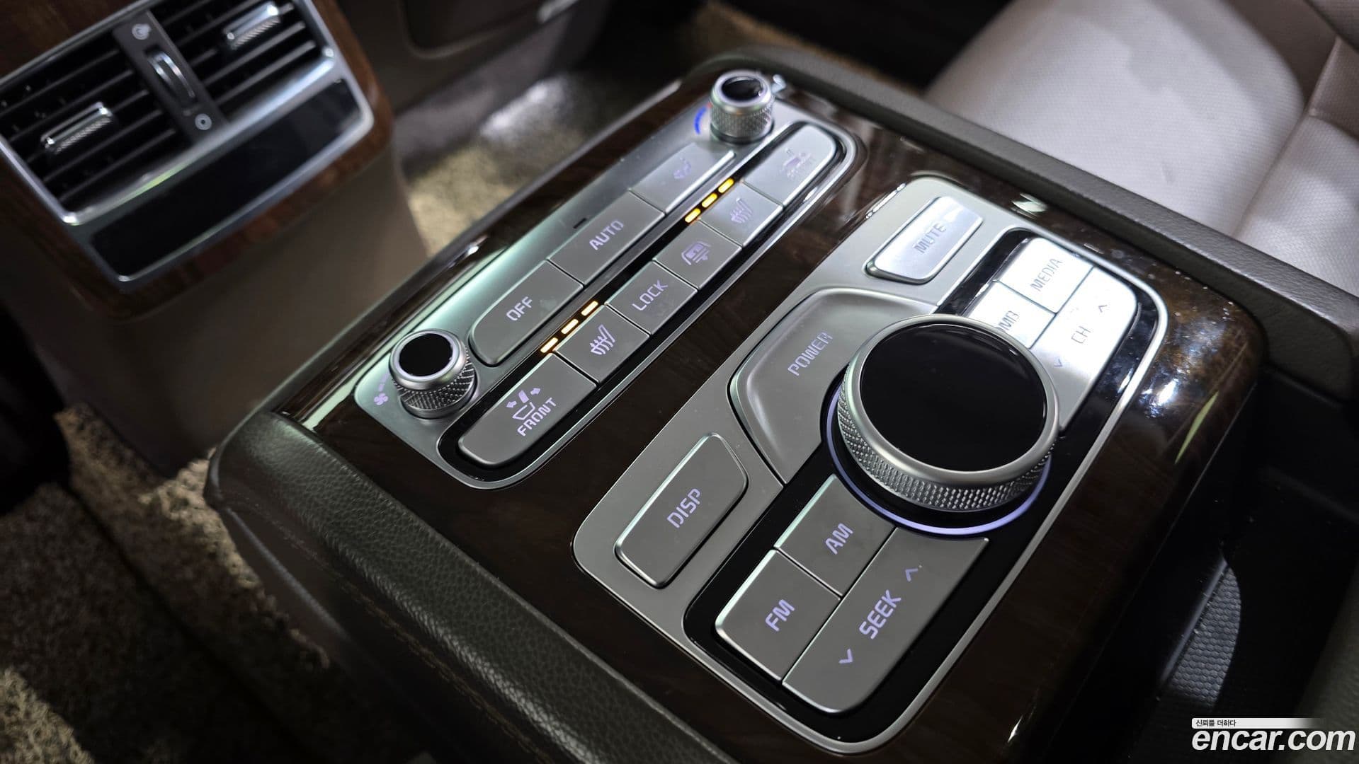 Main__Slider__Photo:K9 Kia 2019.2-17