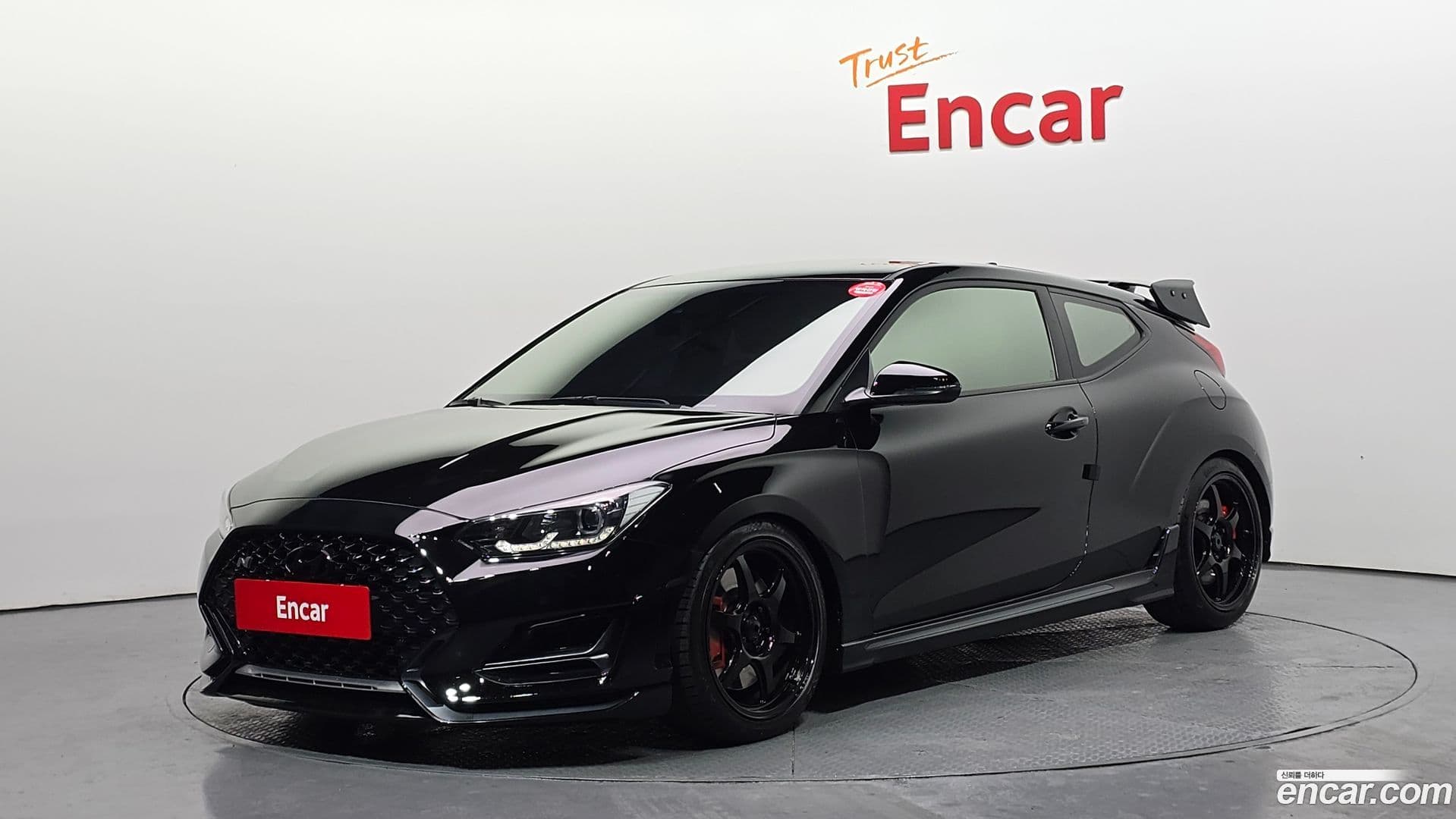 Main__Slider__Photo:Veloster Hyundai 2021.5-0