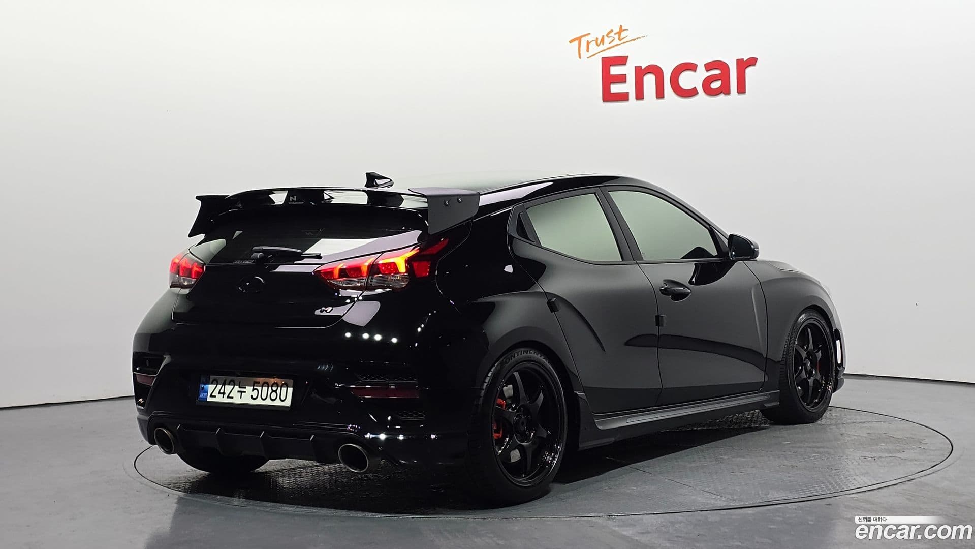 Main__Slider__Photo:Veloster Hyundai 2021.5-1