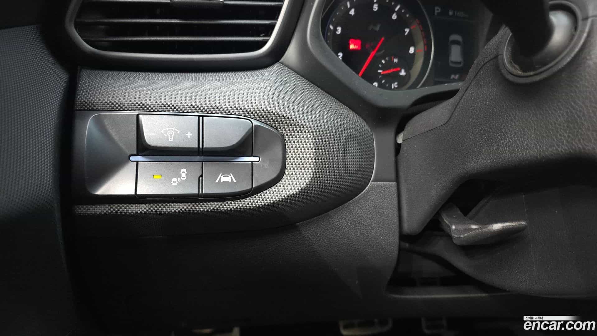 Veloster Hyundai 2021.5-OPTION-022