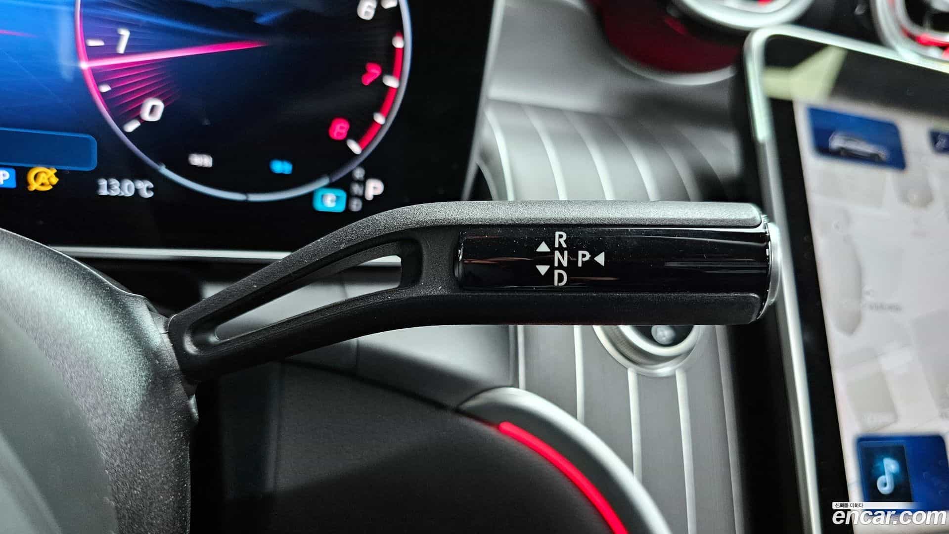 GLC-Class Mercedes-Benz 2025.4-INNER-009