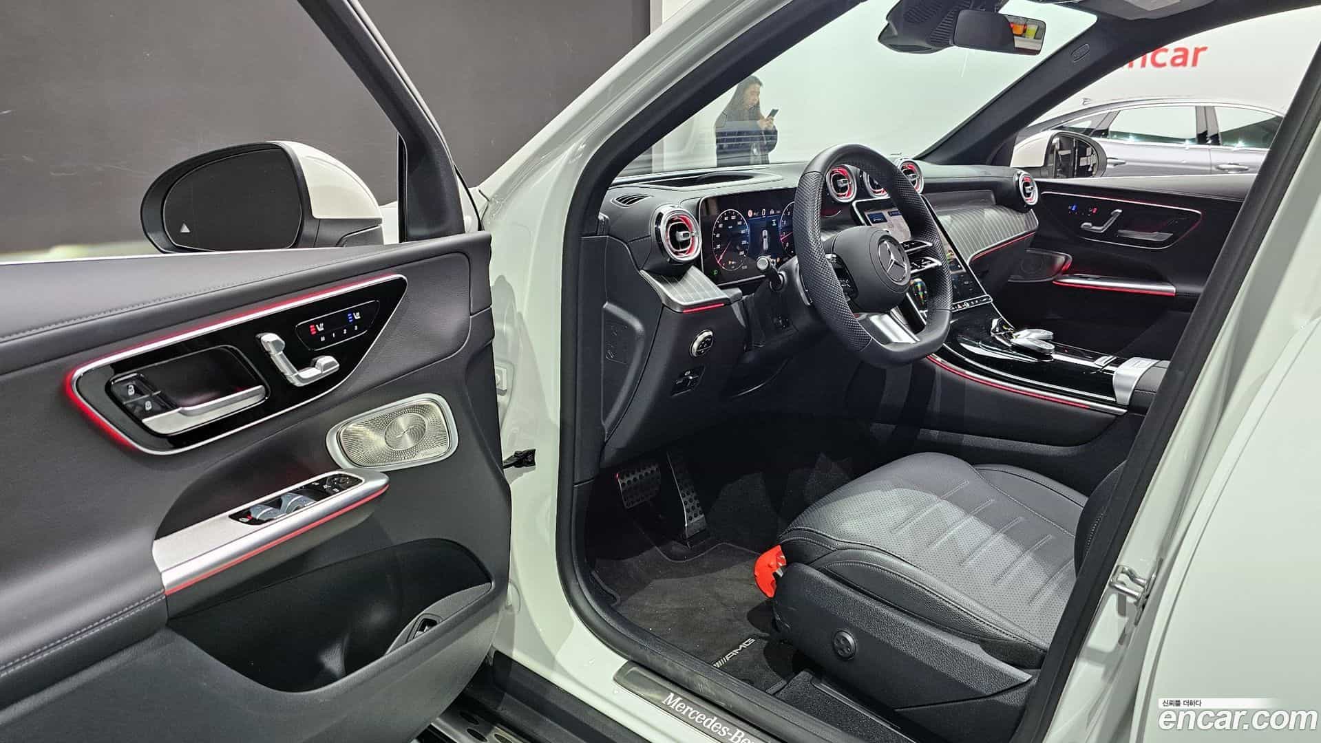 GLC-Class Mercedes-Benz 2025.4-OPTION-015