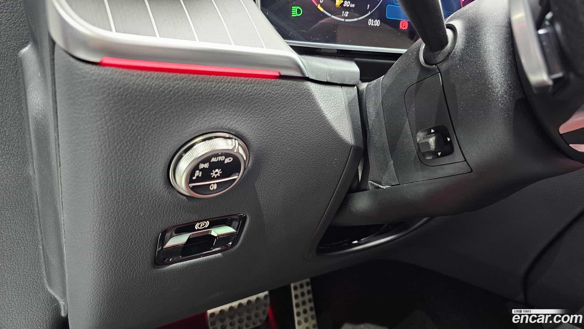 GLC-Class Mercedes-Benz 2025.4-OPTION-018