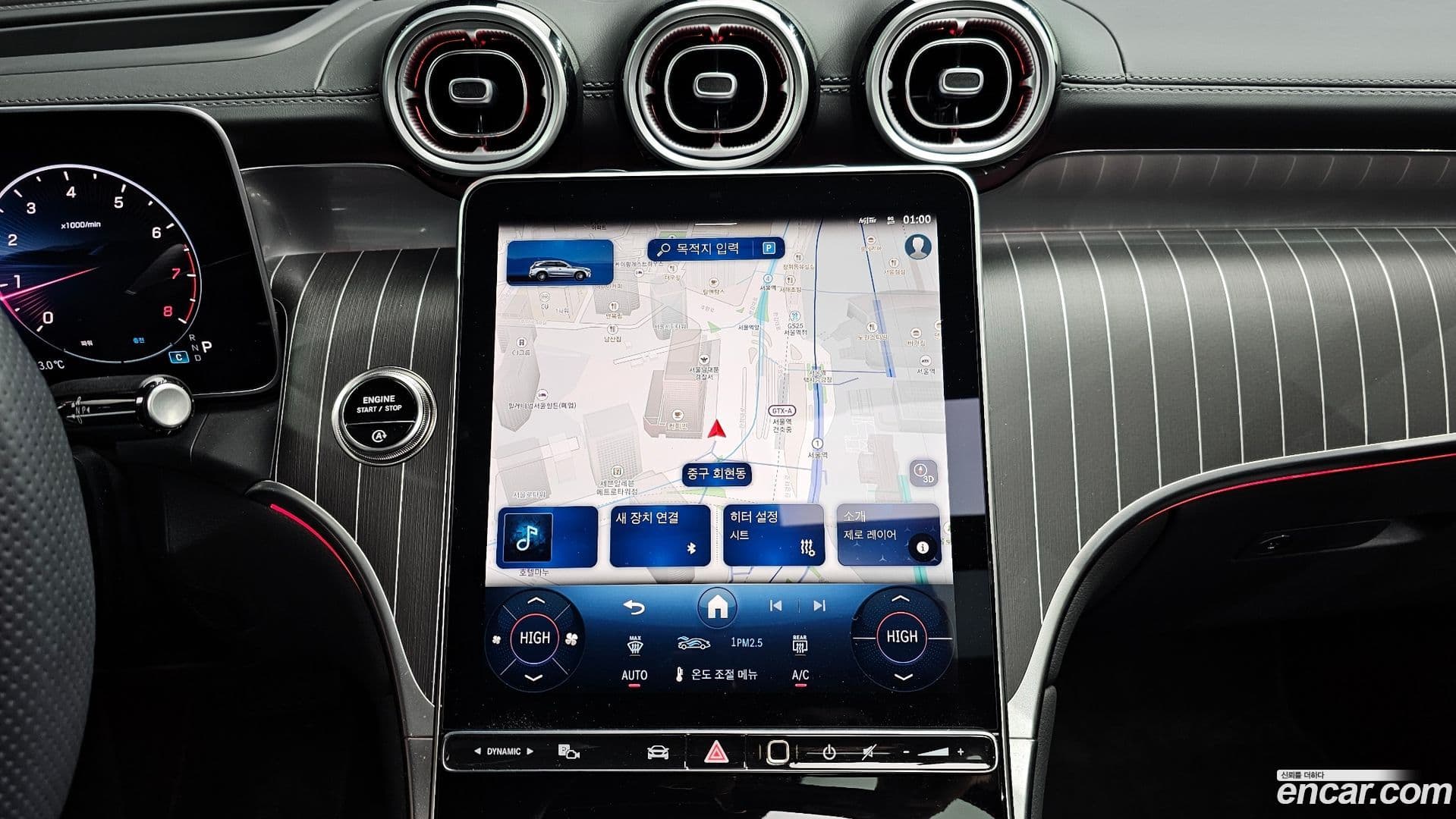 Main__Slider__Photo:GLC-Class Mercedes-Benz 2025.4-14