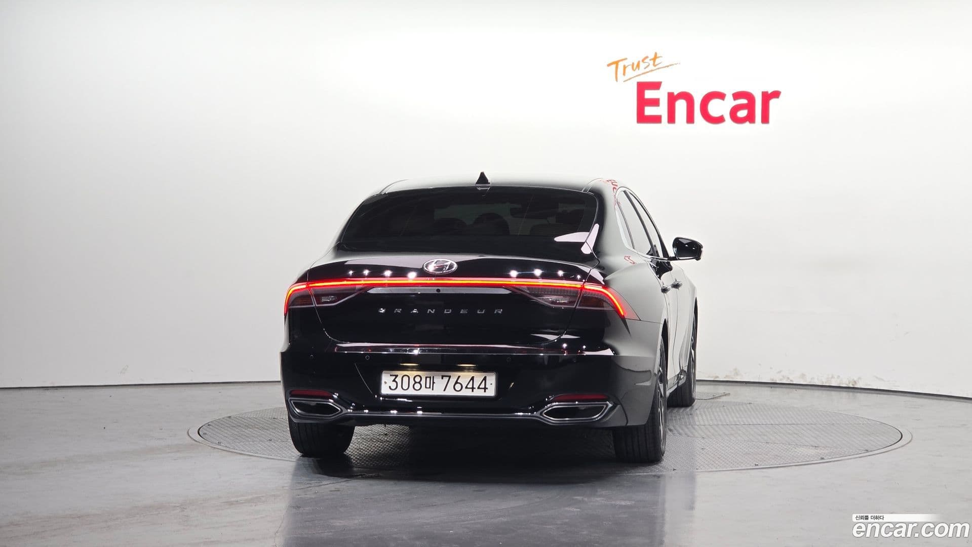 Main__Slider__Photo:Grandeur Hyundai 2022.2-3