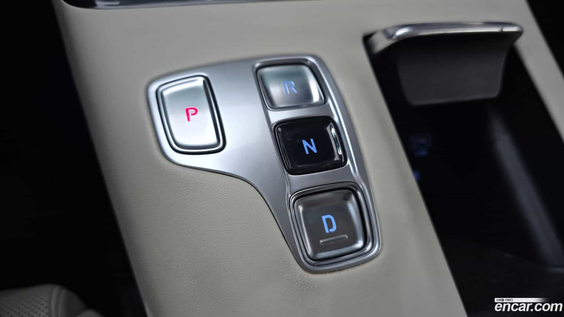 Grandeur Hyundai 2022.2-INNER-009