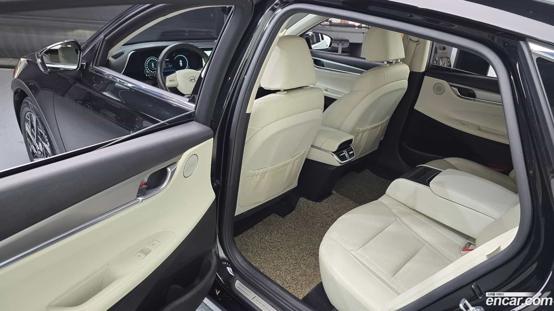 Grandeur Hyundai 2022.2-OPTION-015