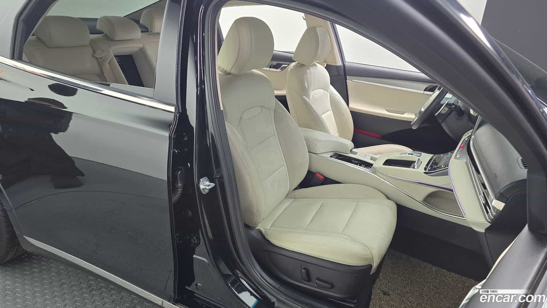 Grandeur Hyundai 2022.2-OPTION-016