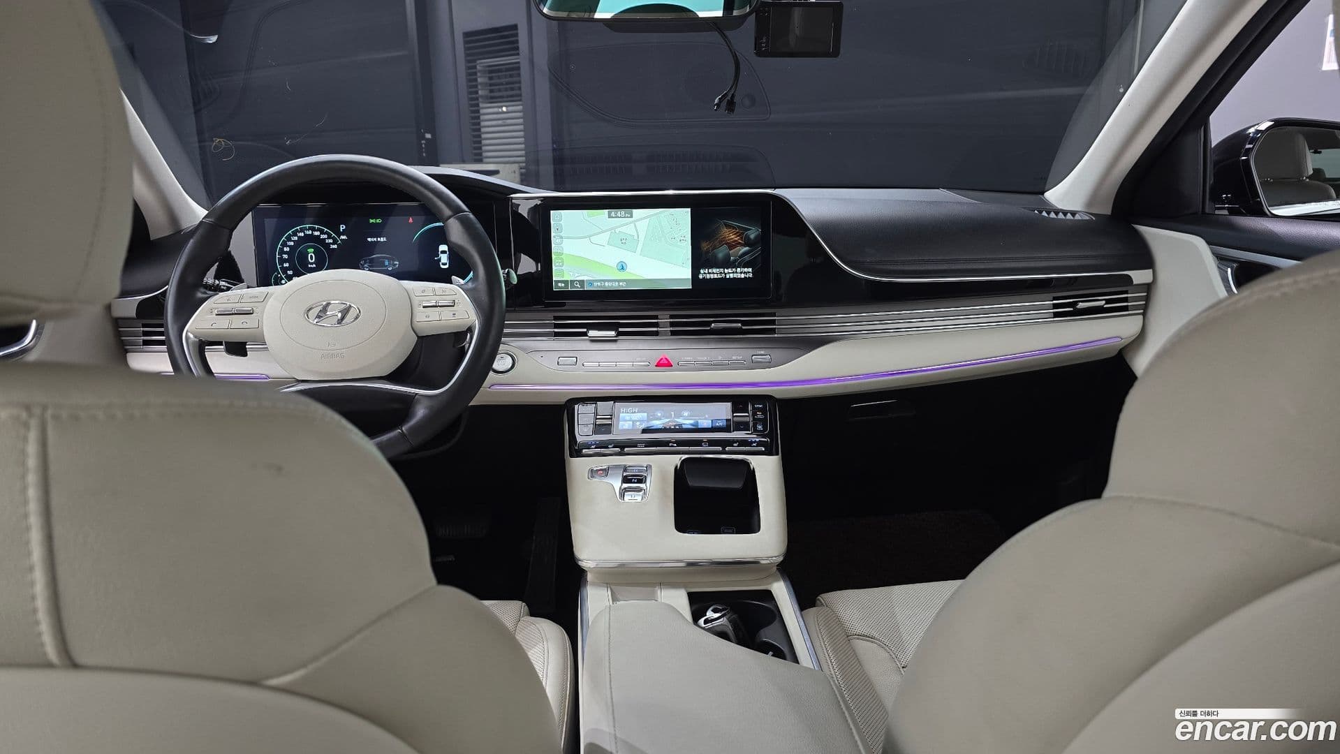 Main__Slider__Photo:Grandeur Hyundai 2022.2-18