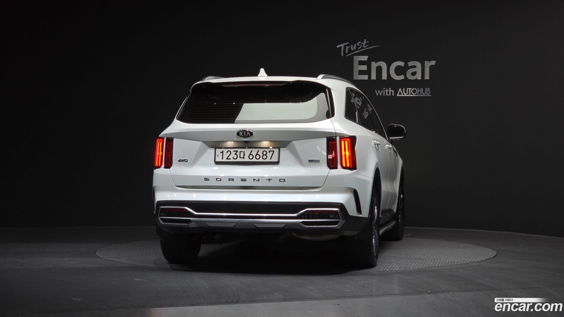 Main__Slider__Photo:Sorento Kia 2020.3-3