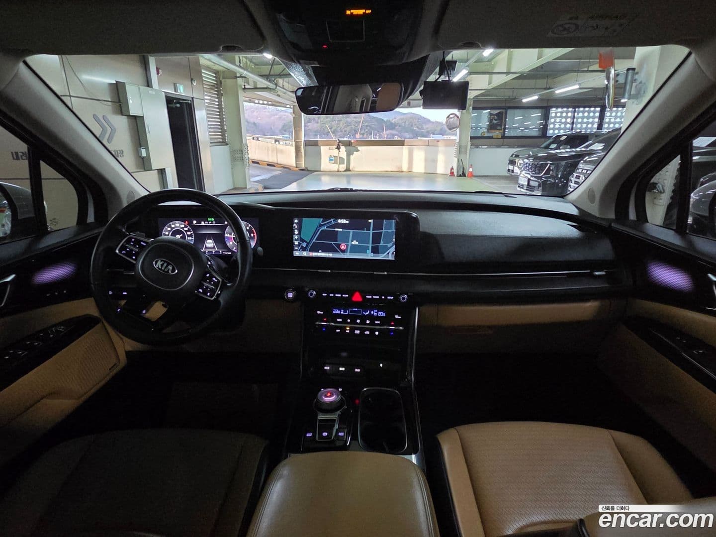 Main__Slider__Photo:Canival Kia 2020.7-9