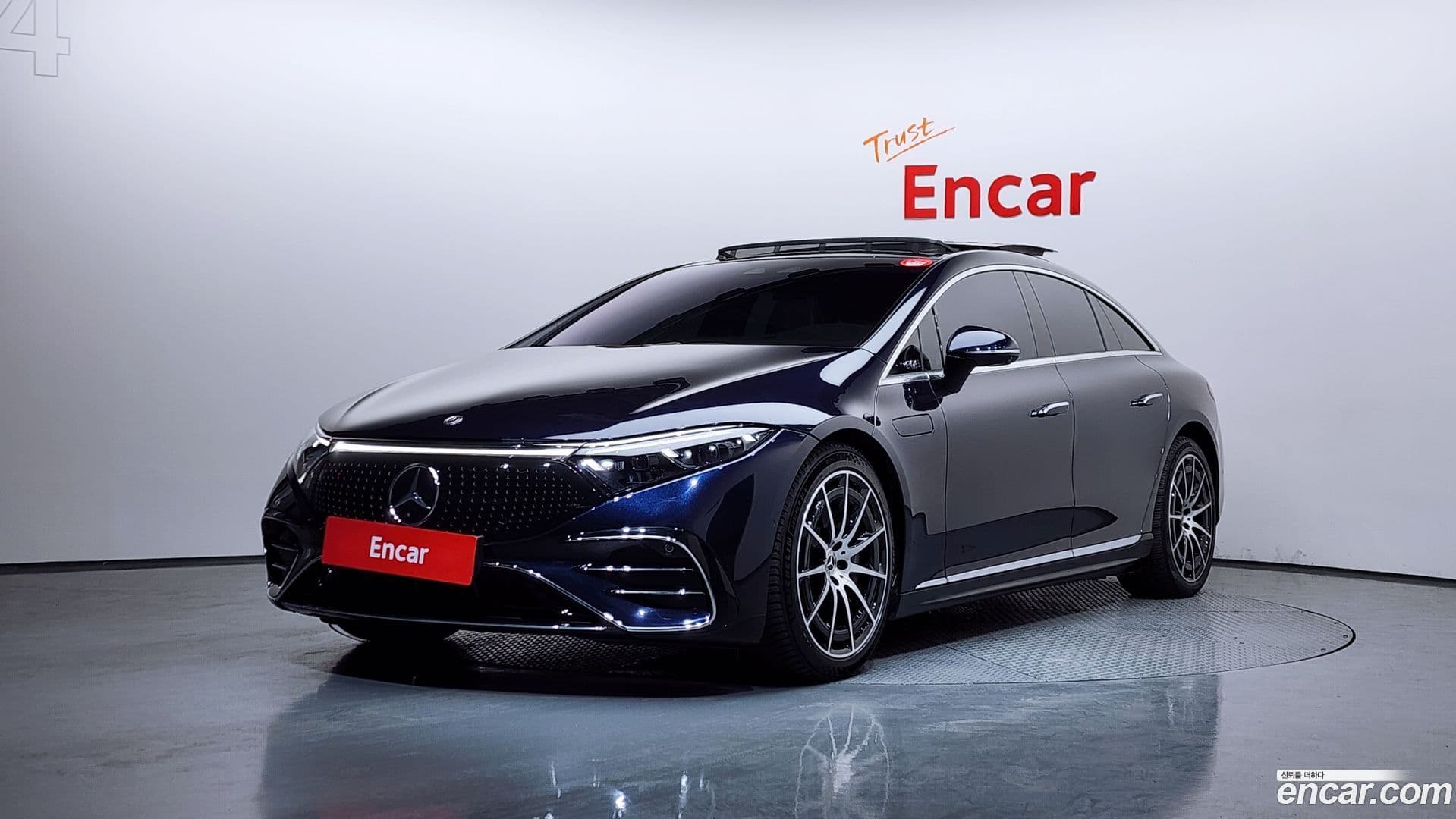 Main__Slider__Photo:EQS Mercedes-Benz 2021.11-0