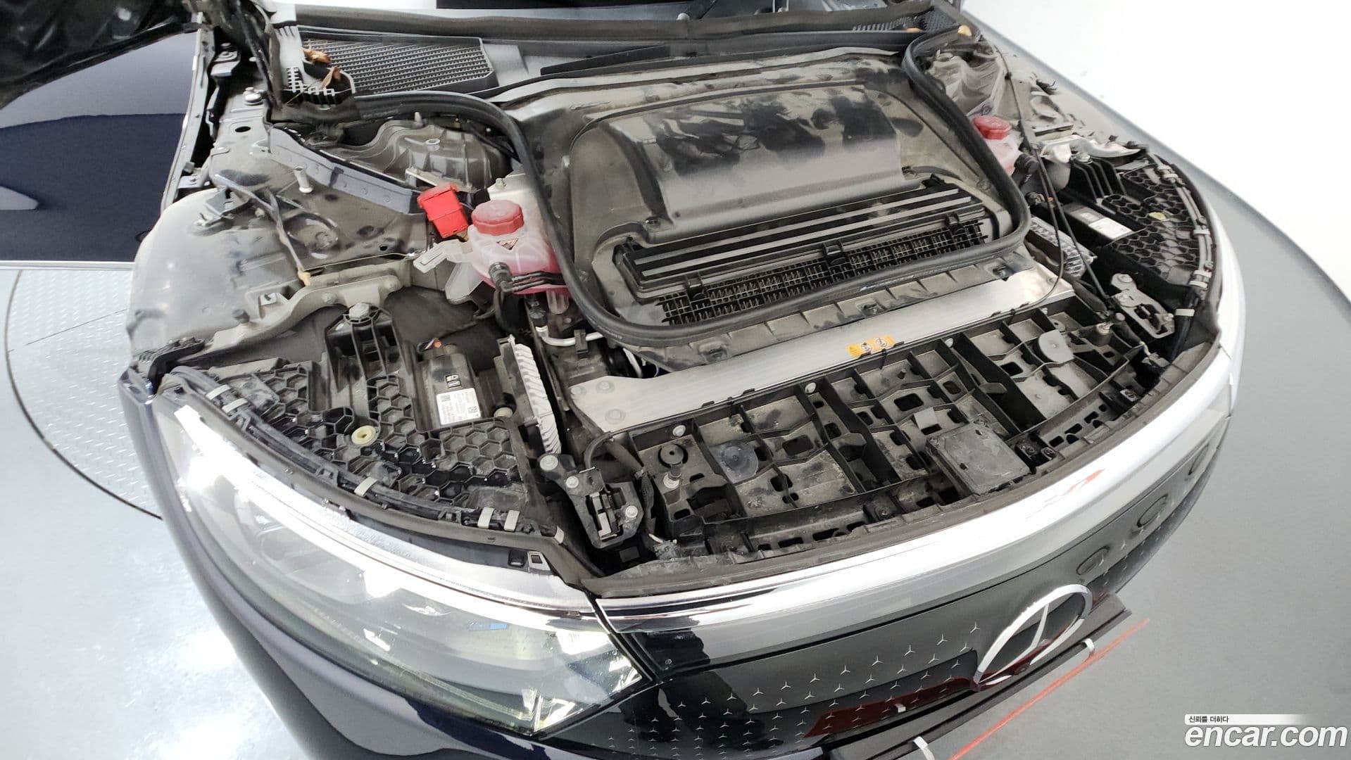 Main__Slider__Photo:EQS Mercedes-Benz 2021.11-5