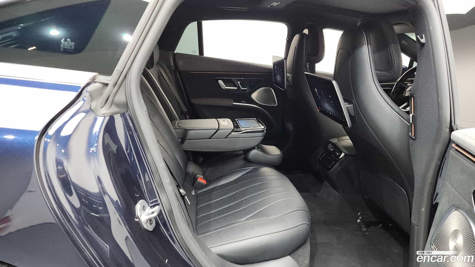 EQS Mercedes-Benz 2021.11-OPTION-016