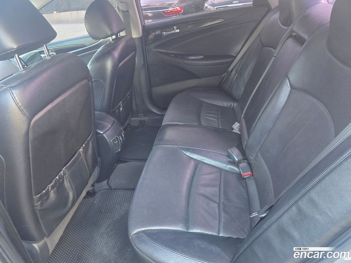 Main__Slider__Photo:Sonata Hyundai 2011.4-8