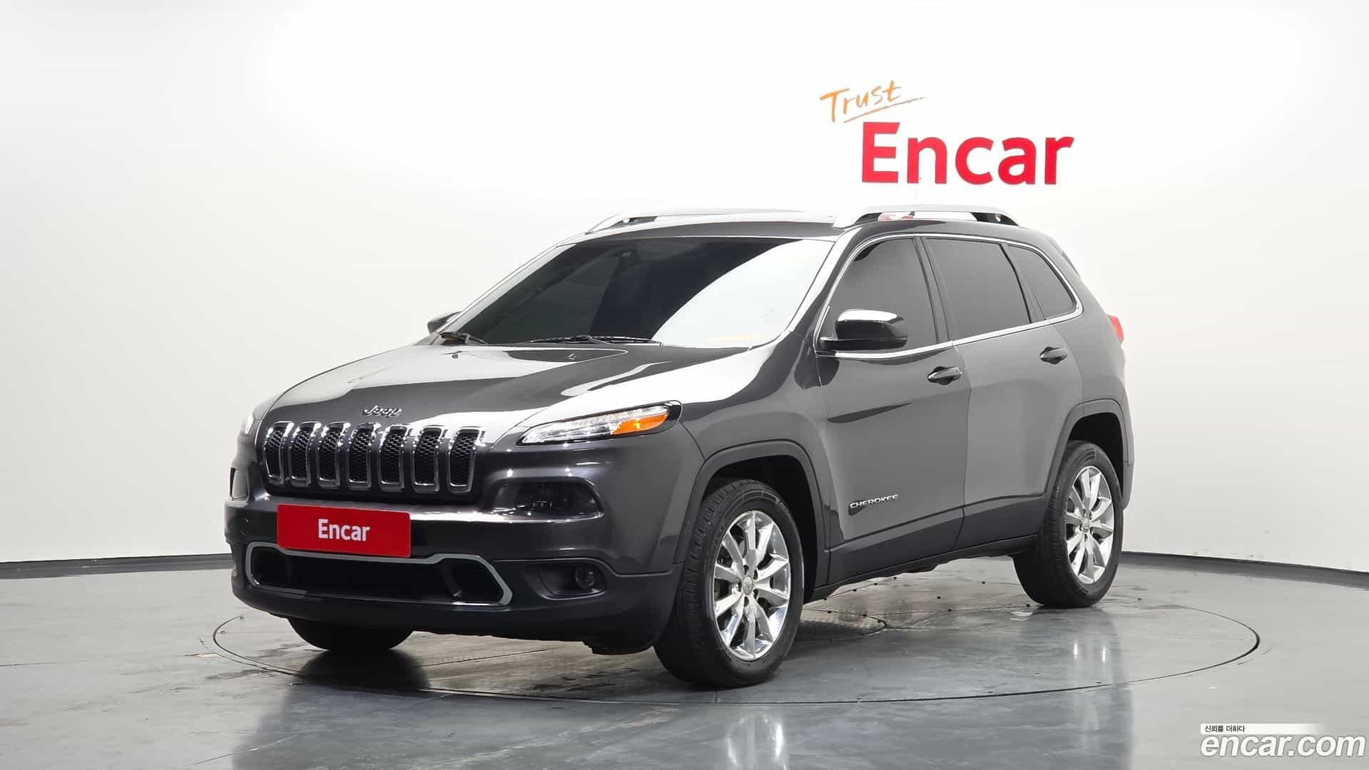 Cherokee Jeep 2014.11-OUTER-001