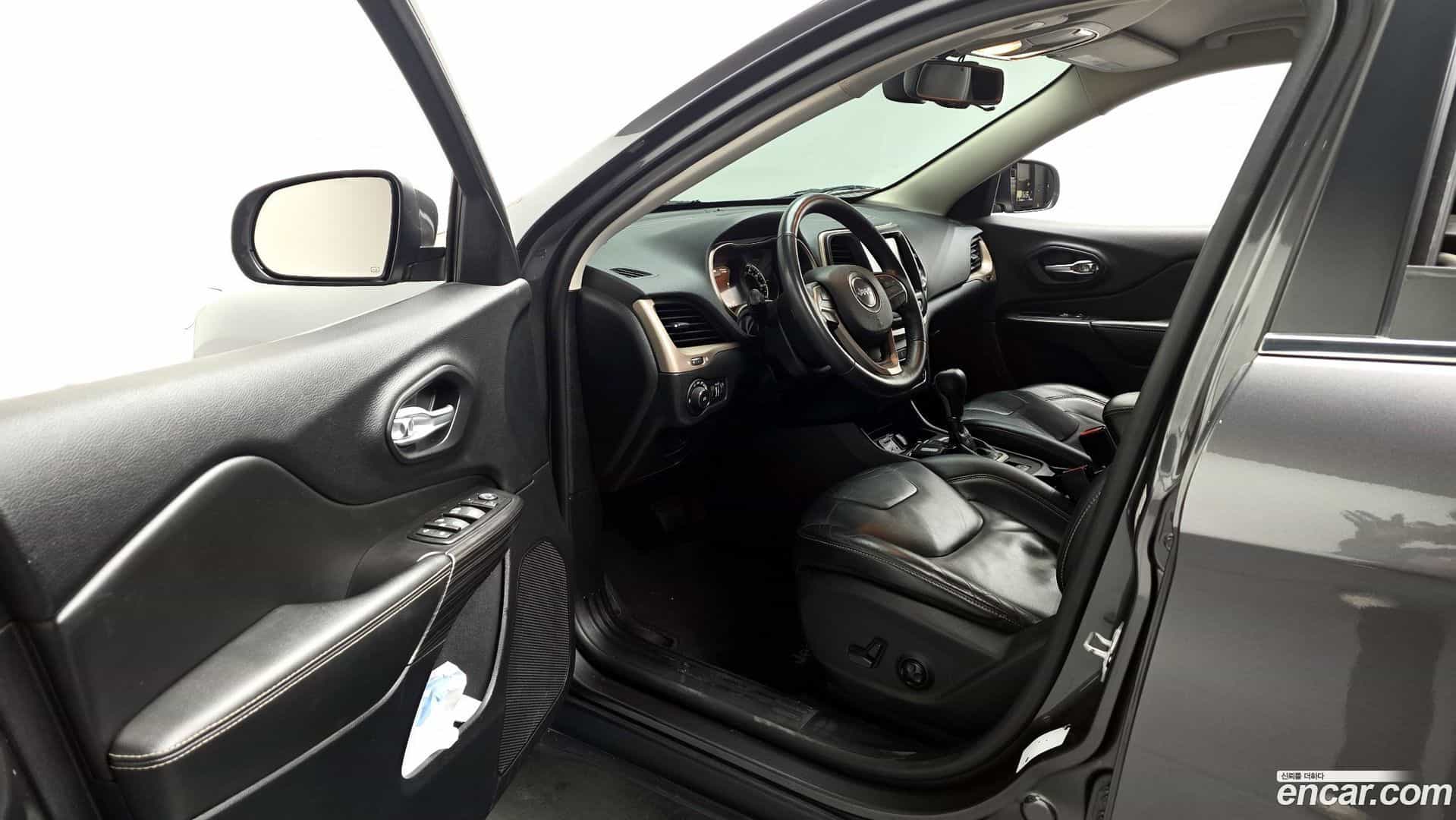 Cherokee Jeep 2014.11-INNER-010