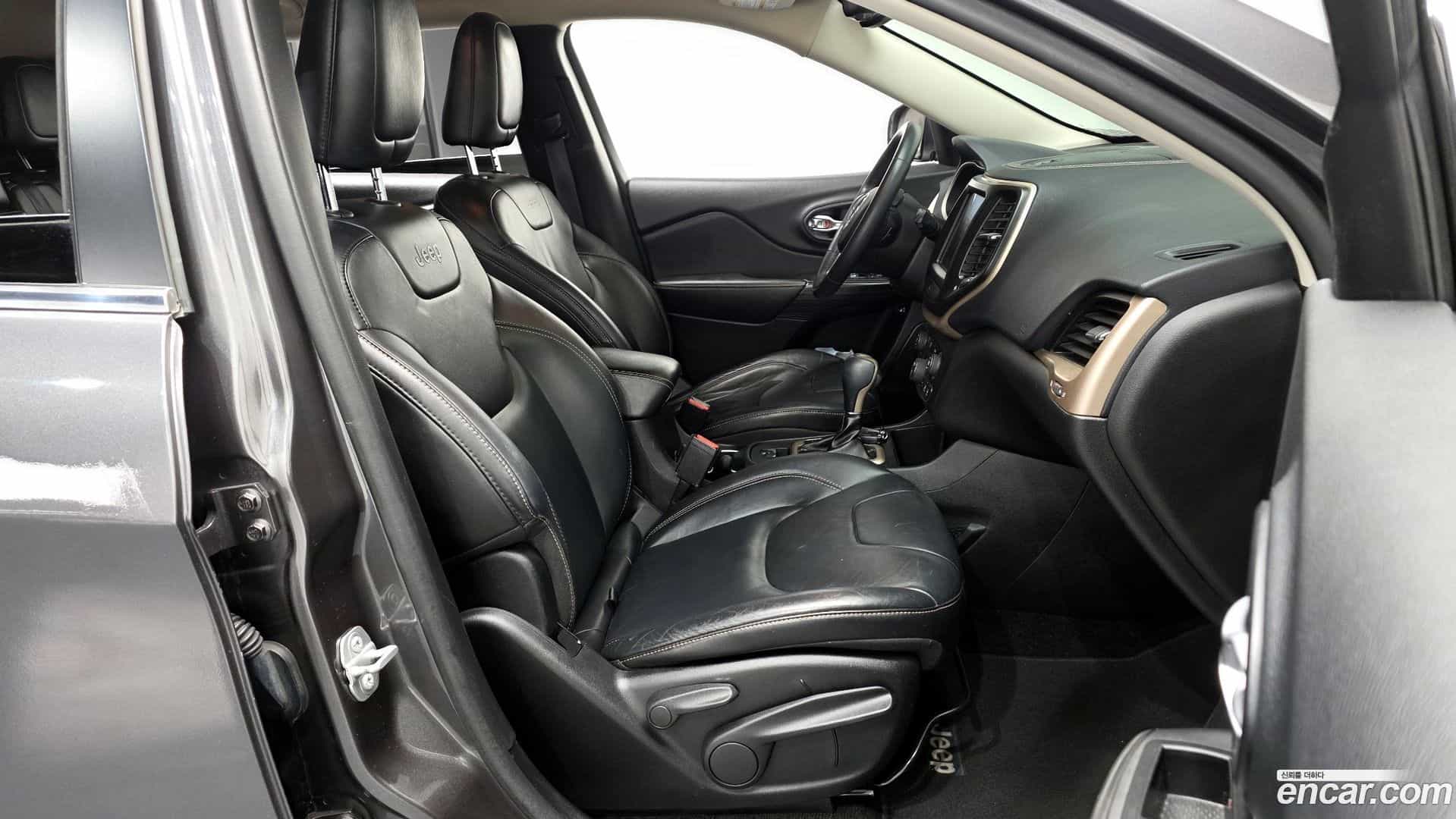 Cherokee Jeep 2014.11-OPTION-015