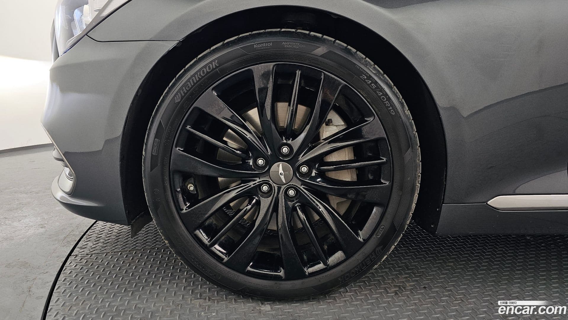 Main__Slider__Photo:G80 Genesis 2018.9-4