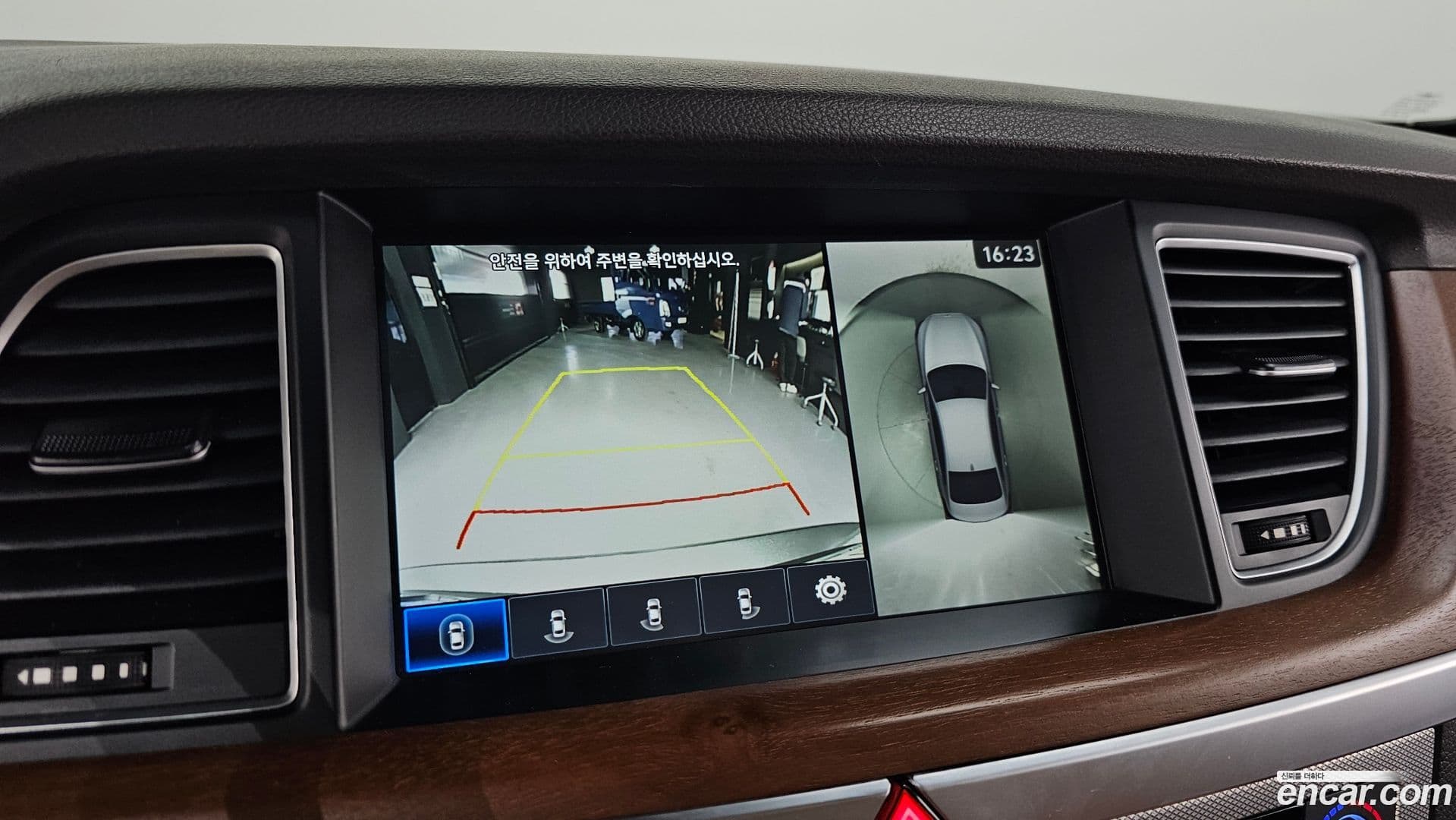 Main__Slider__Photo:G80 Genesis 2018.9-14