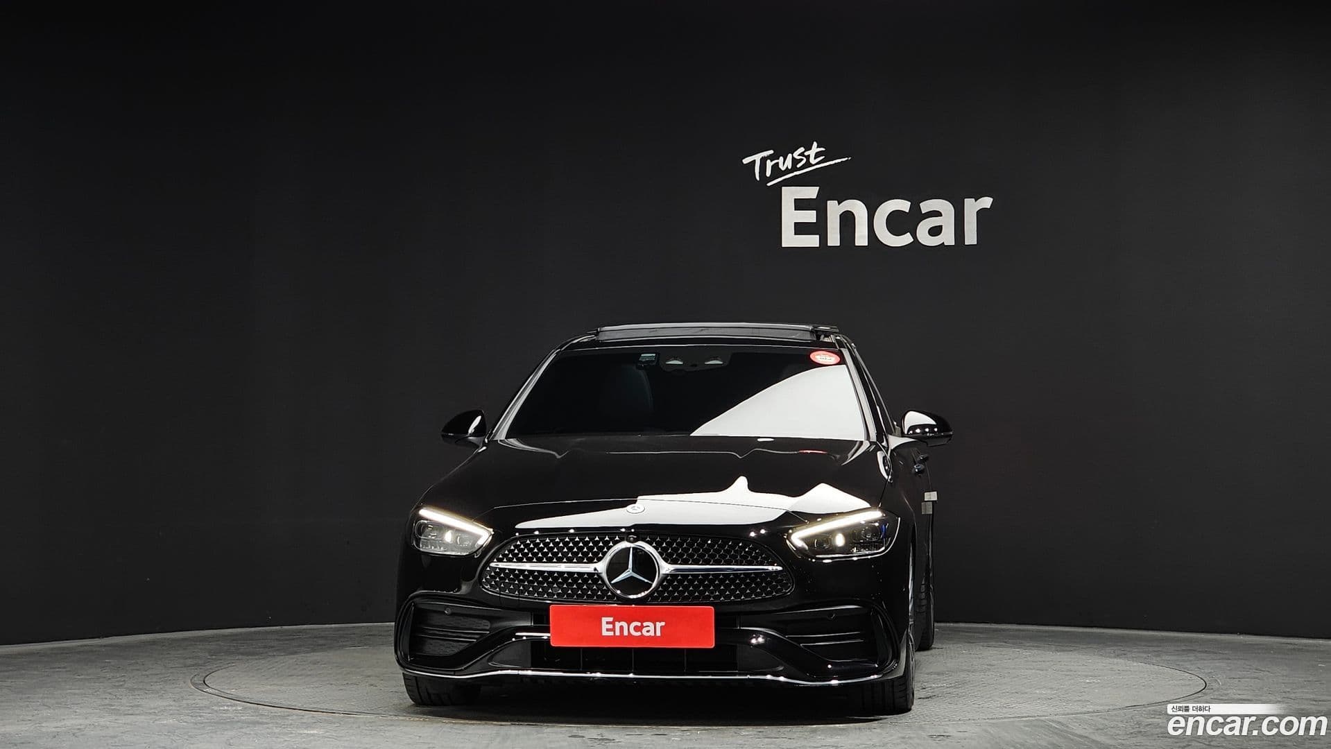 Main__Slider__Photo:C-Class Mercedes-Benz 2023.6-2