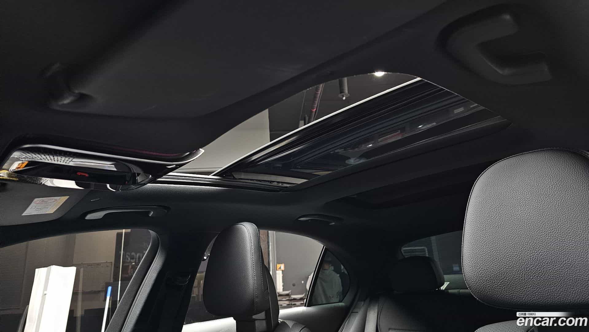 C-Class Mercedes-Benz 2023.6-OPTION-022