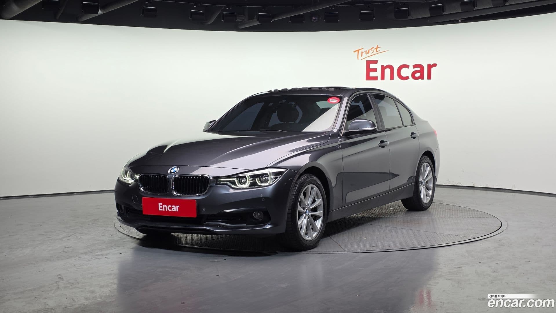 Main__Slider__Photo:3-Series BMW 2016.8-0